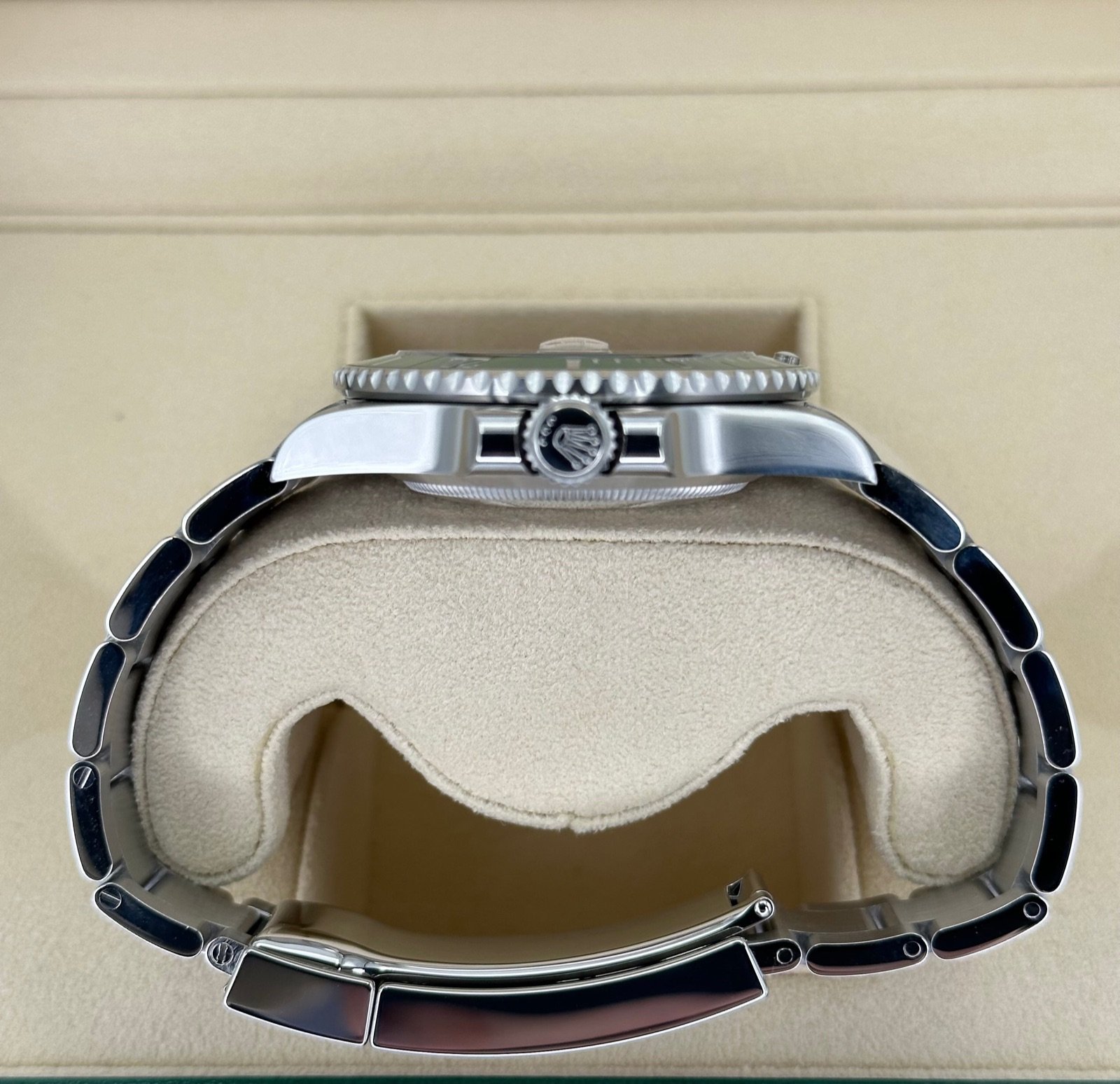 2022 Rolex Submariner “Starbucks” 41mm 126610LV Black Dial - Image 9
