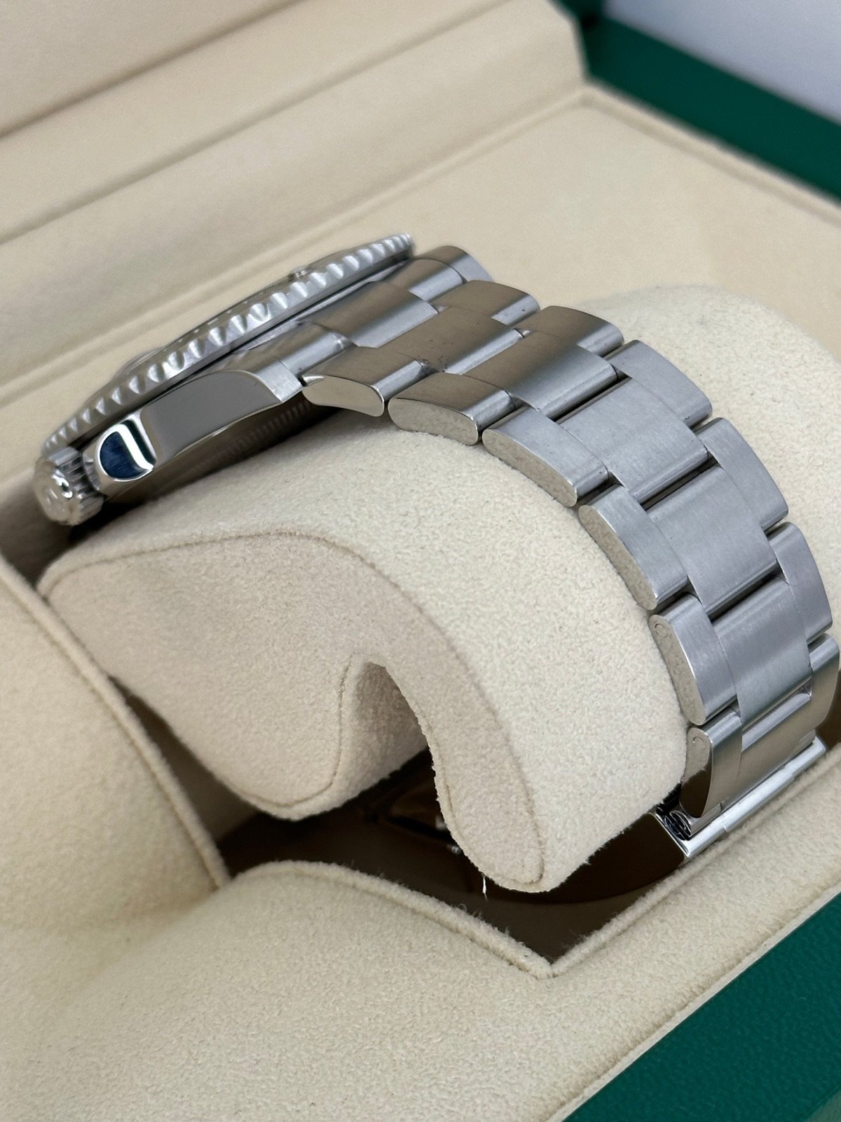 2022 Rolex Submariner 41mm 126610LN Stainless Steel Black Dial - Image 8
