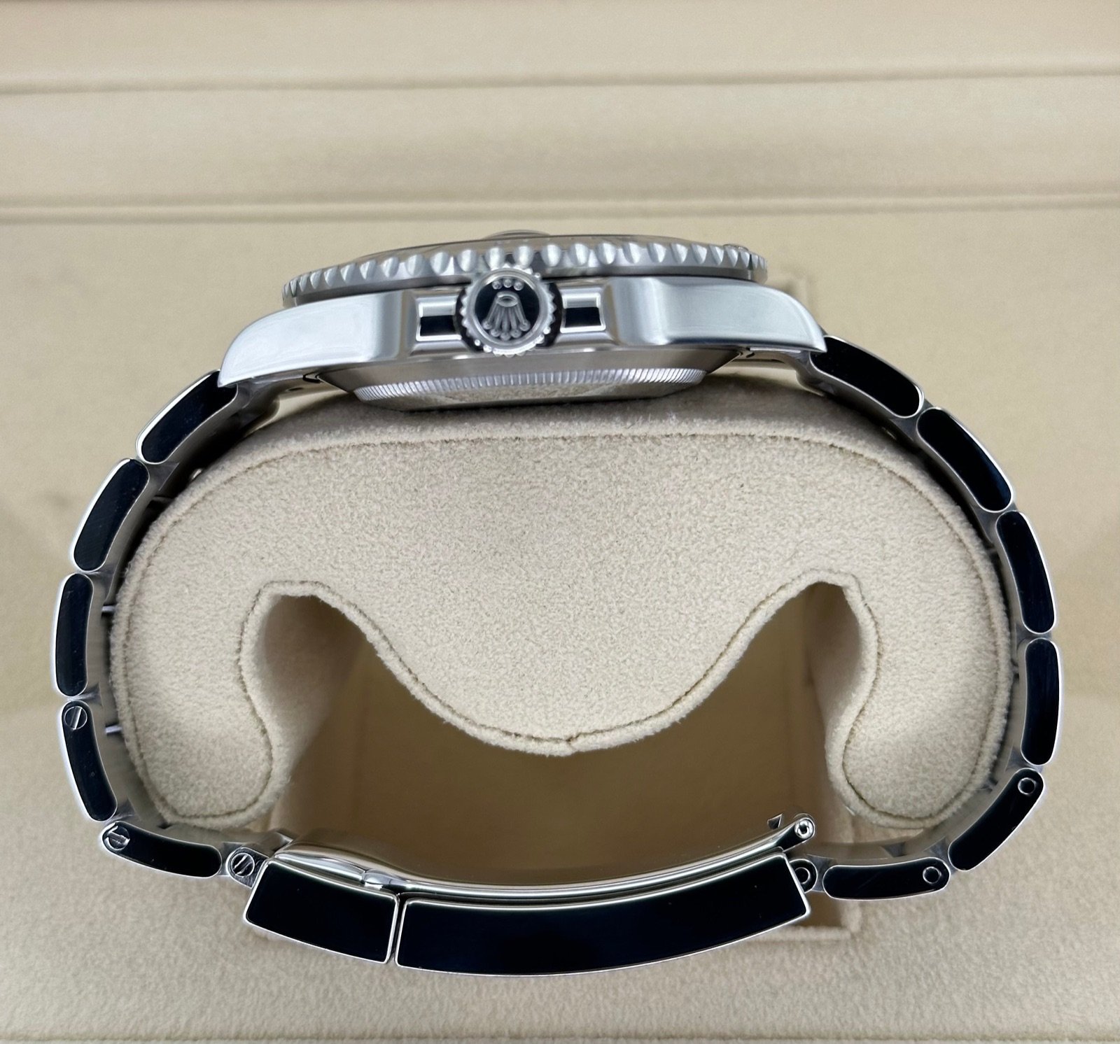 2022 Rolex Submariner 41mm 126610LN Stainless Steel Black Dial - Image 9