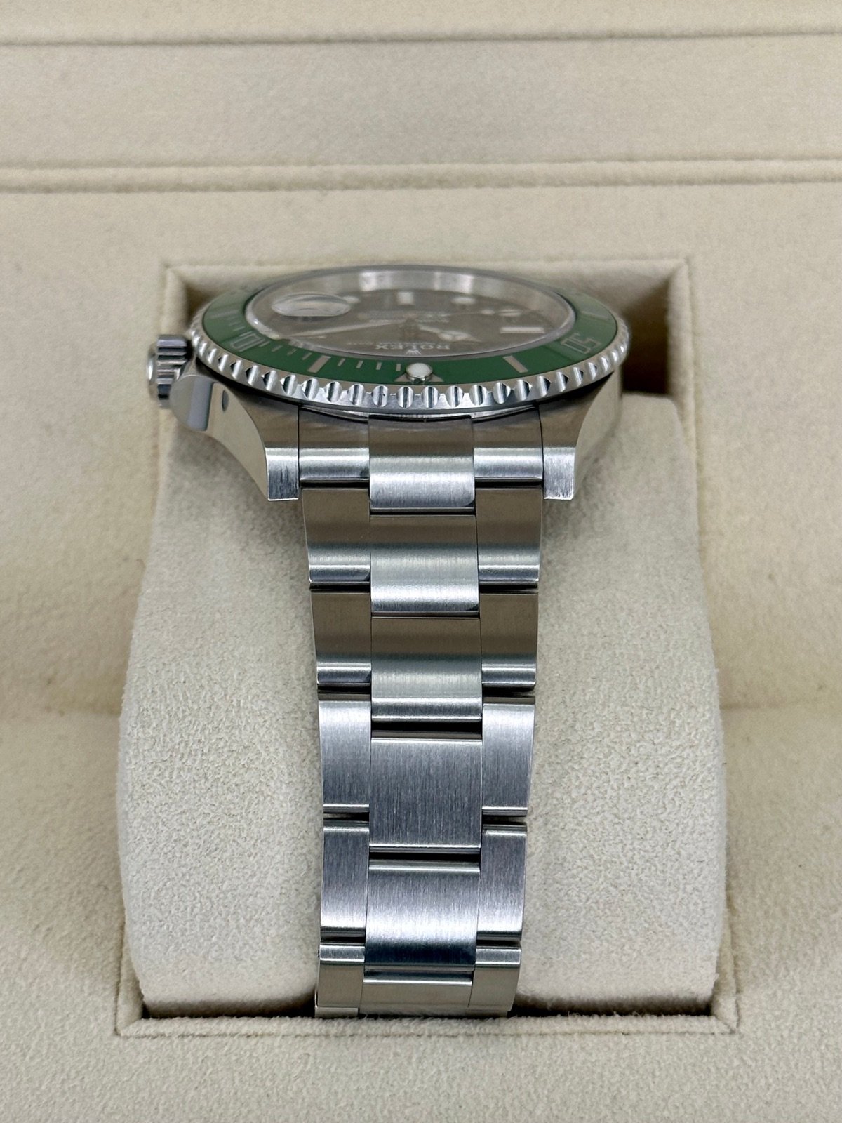 2022 Rolex Submariner “Starbucks” 41mm 126610LV Black Dial - Image 4