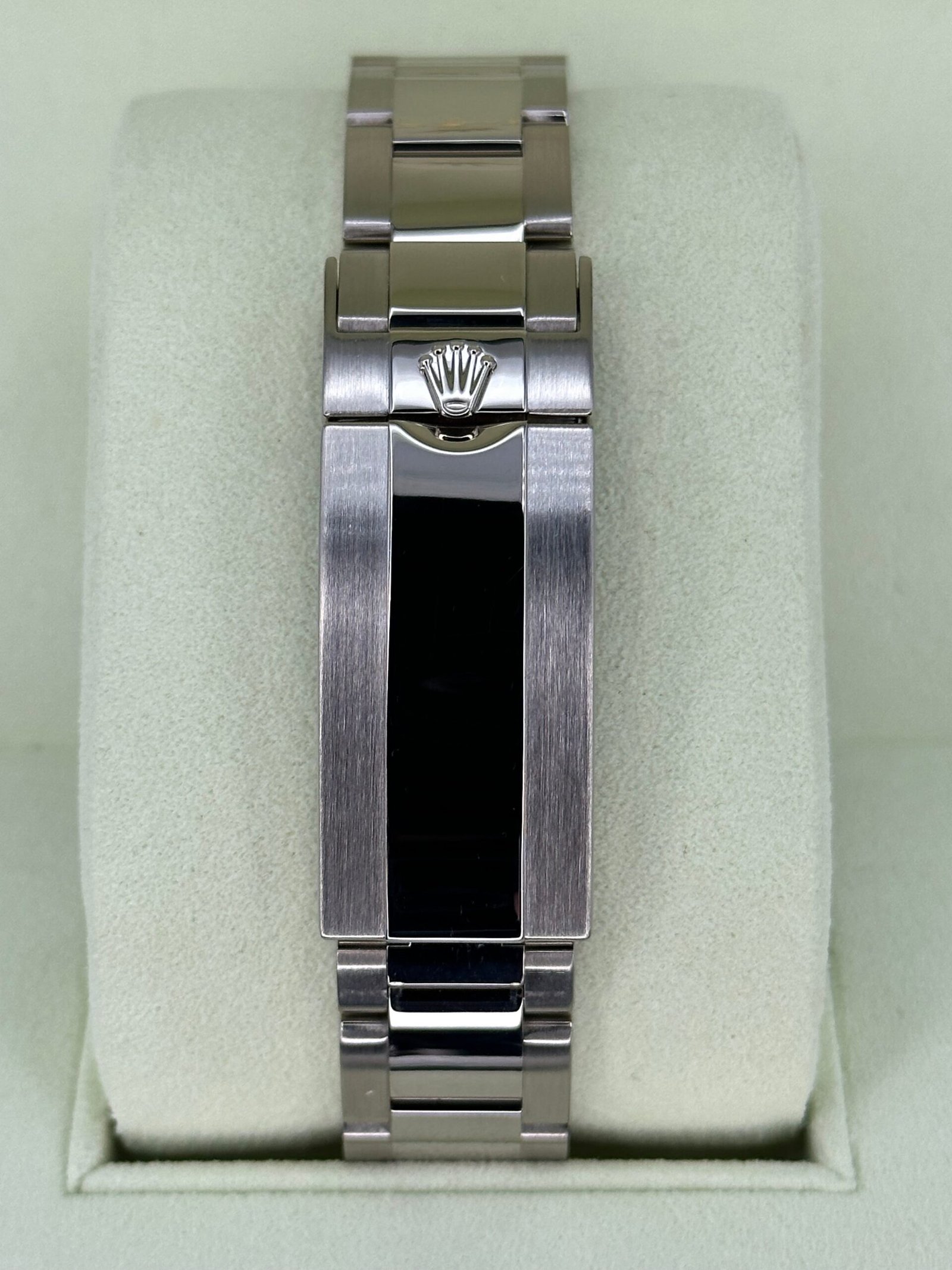 2009 Rolex Submariner “Smurf” 40mm 116619LB White Gold Blue Dial - Image 2