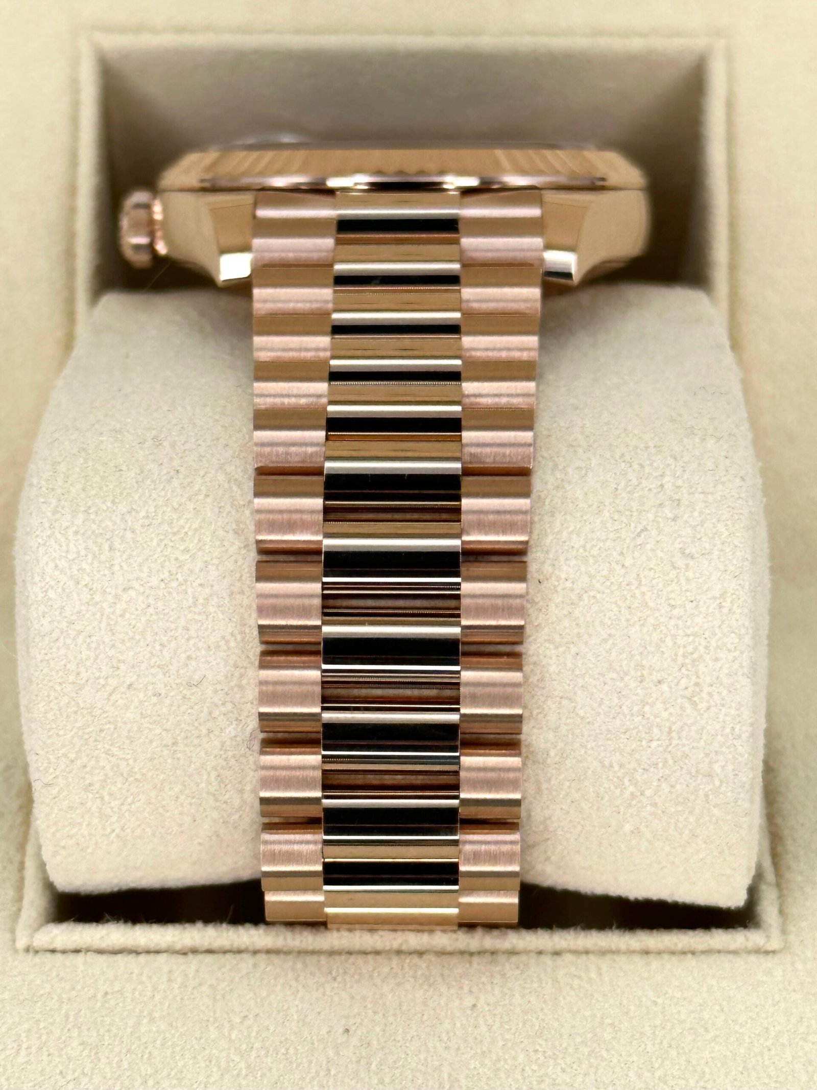 2024 Rolex Day-Date 40mm 228235 Presidential Rose Gold Olive Dial (Unworn) - Image 4