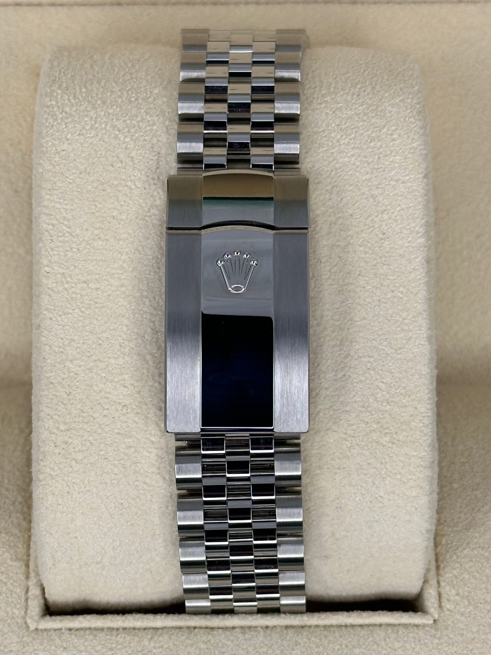 2023 Rolex Datejust 36mm 126200 Jubilee Blue Stick Dial (Unworn) - Image 2