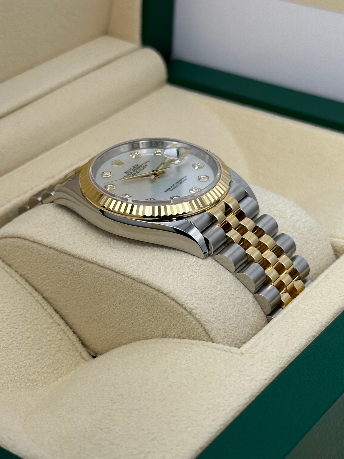 2023 Rolex Datejust 36mm 126233 Mother of Pearl Diamond Dial (Unworn) - Image 6
