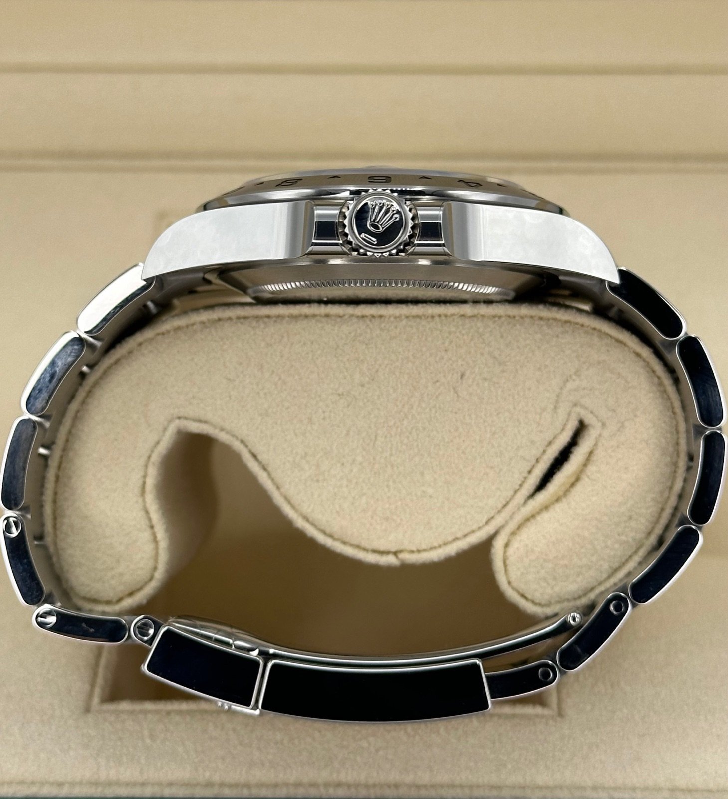 2023 Rolex Explorer II 42mm 226570 Polar White Dial (Unworn) - Image 9