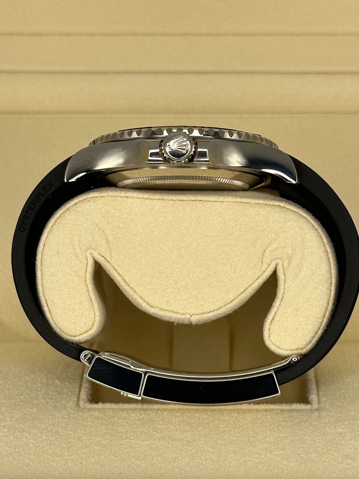 2023 Rolex Yacht-Master 42mm 226659 White Gold Oysterflex Black Dial (Unworn) - Image 9