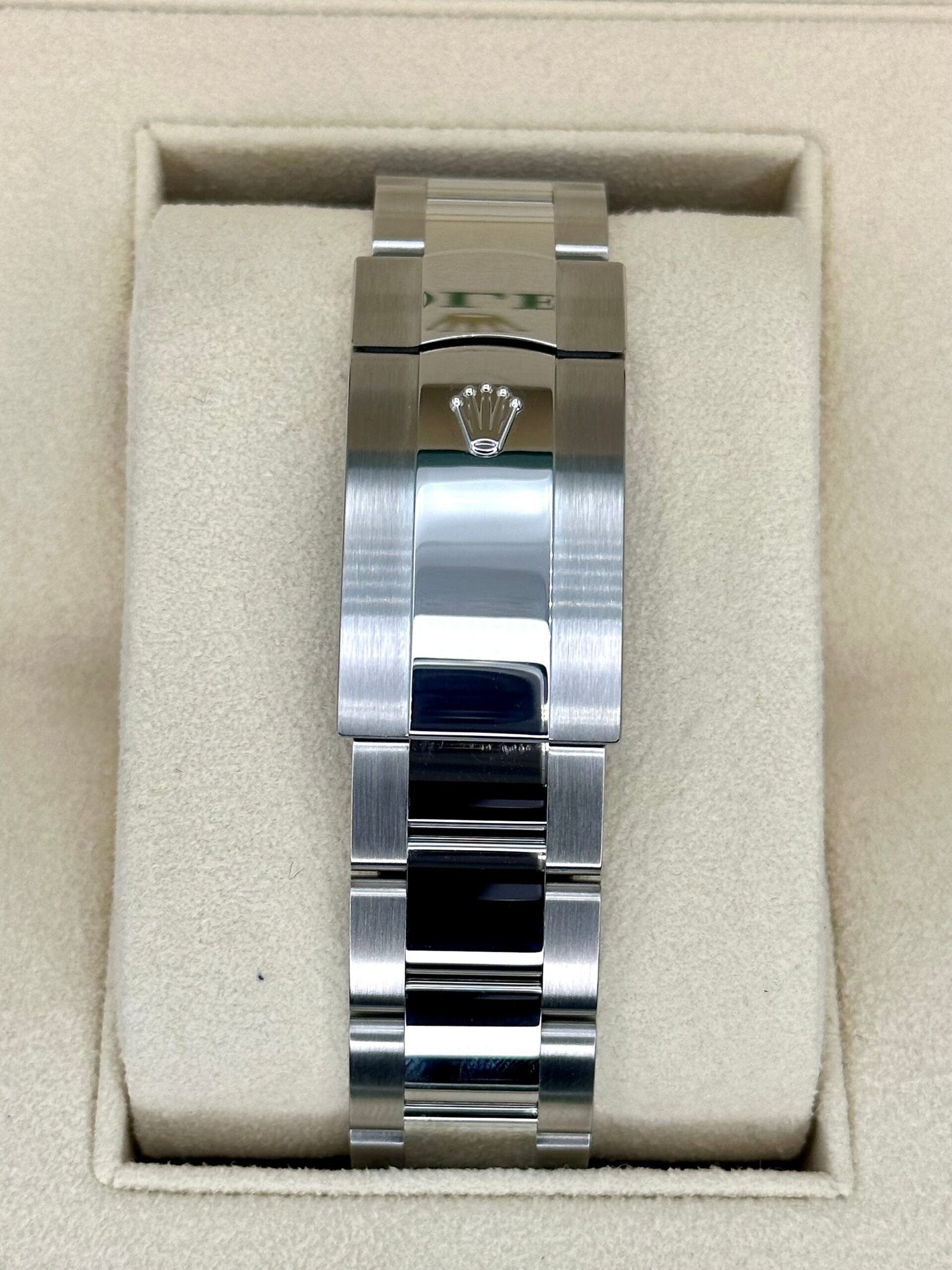 2023 Rolex Sky-Dweller 42mm 336934 Oyster Black Dial (Unworn) - Image 2