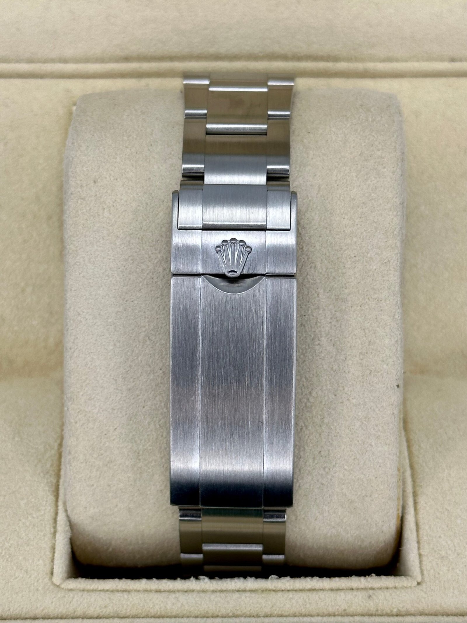 2015 Rolex Submariner “Hulk” 40mm 116610LV Green Dial - Image 2