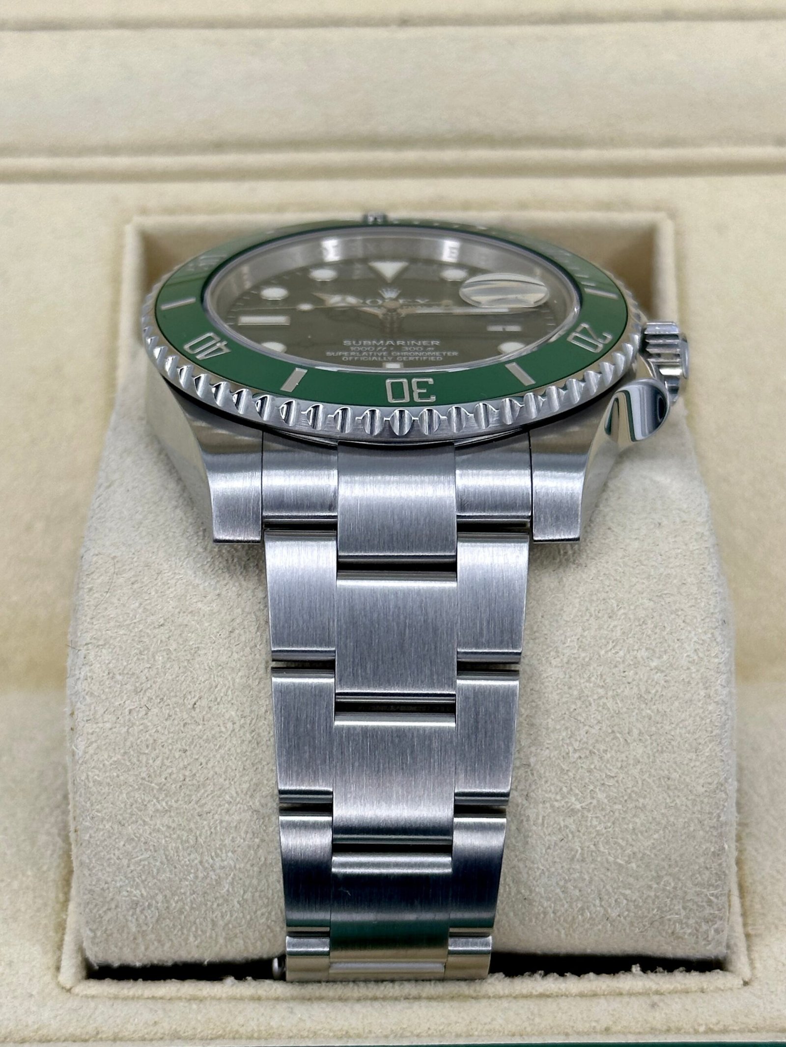 2015 Rolex Submariner “Hulk” 40mm 116610LV Green Dial - Image 3