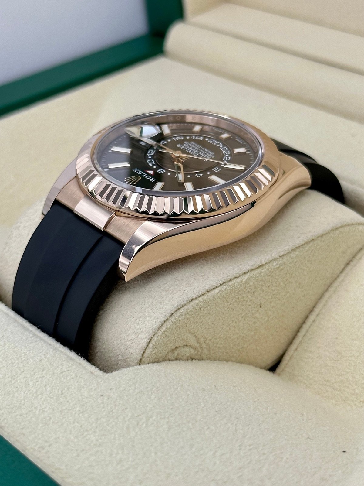 2022 Rolex Sky-Dweller 42mm 326235 Rose Gold Oysterflex Chocolate Dial - Image 7