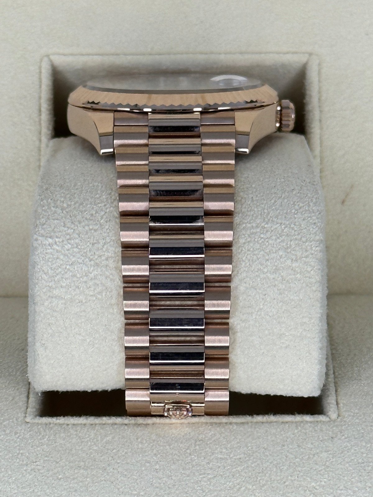 2022 Rolex Day-Date 40mm 228235 Presidential Rose Gold Olive Dial - Image 3