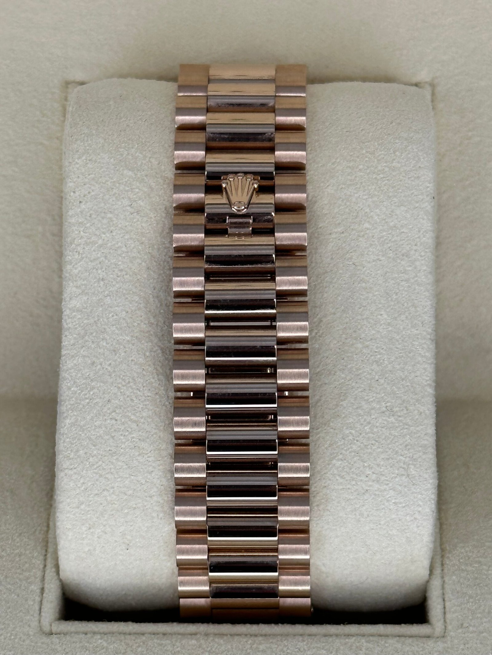 2022 Rolex Day-Date 40mm 228235 Presidential Rose Gold Olive Dial (Unworn) - Image 2