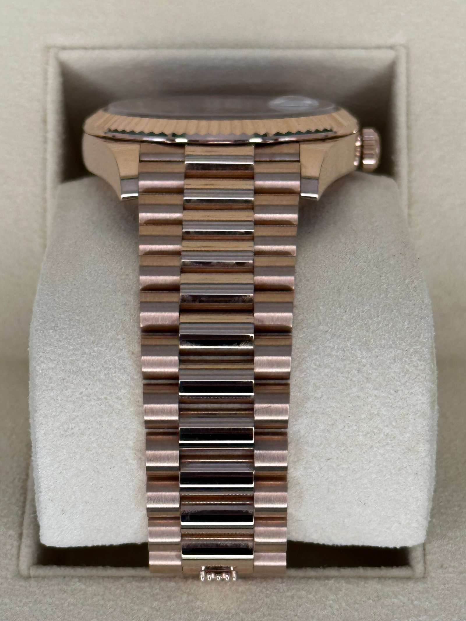 2022 Rolex Day-Date 40mm 228235 Presidential Rose Gold Olive Dial (Unworn) - Image 3