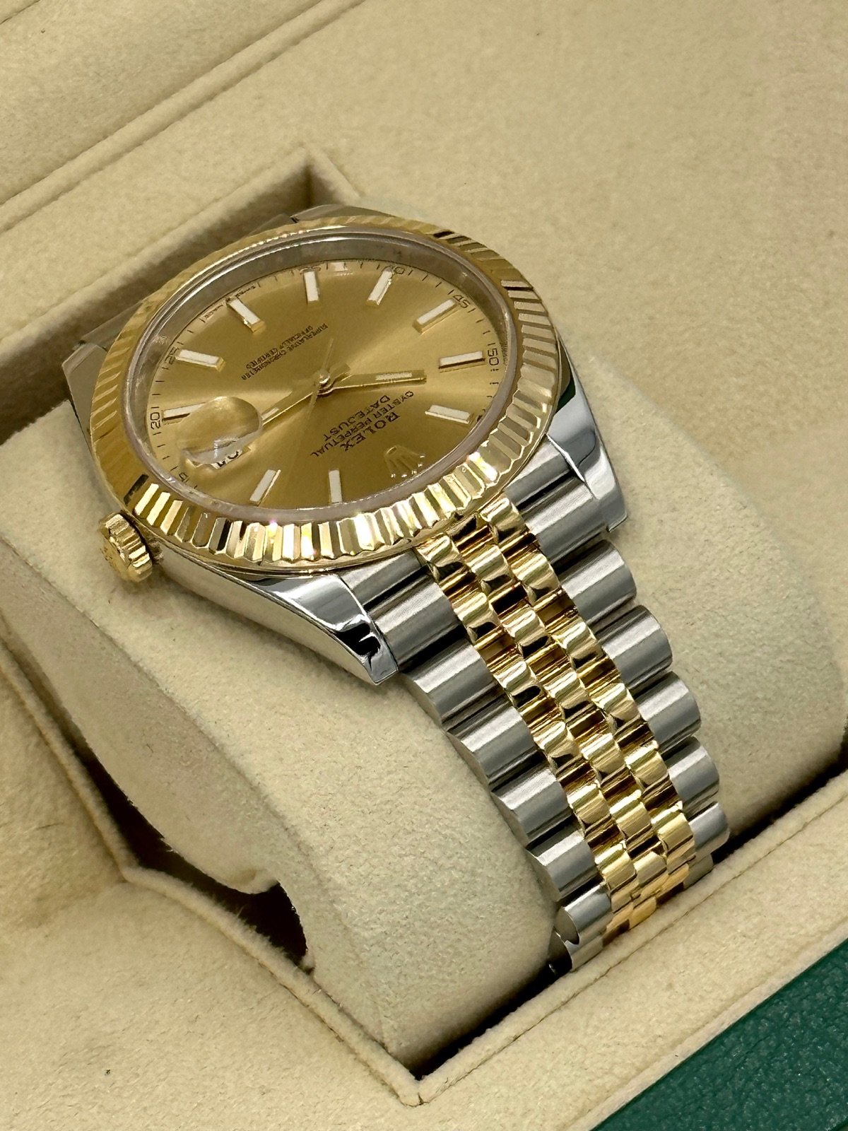 2021 Rolex Datejust 41mm 126333 Two-Tone Jubilee Champagne Stick Dial - Image 6