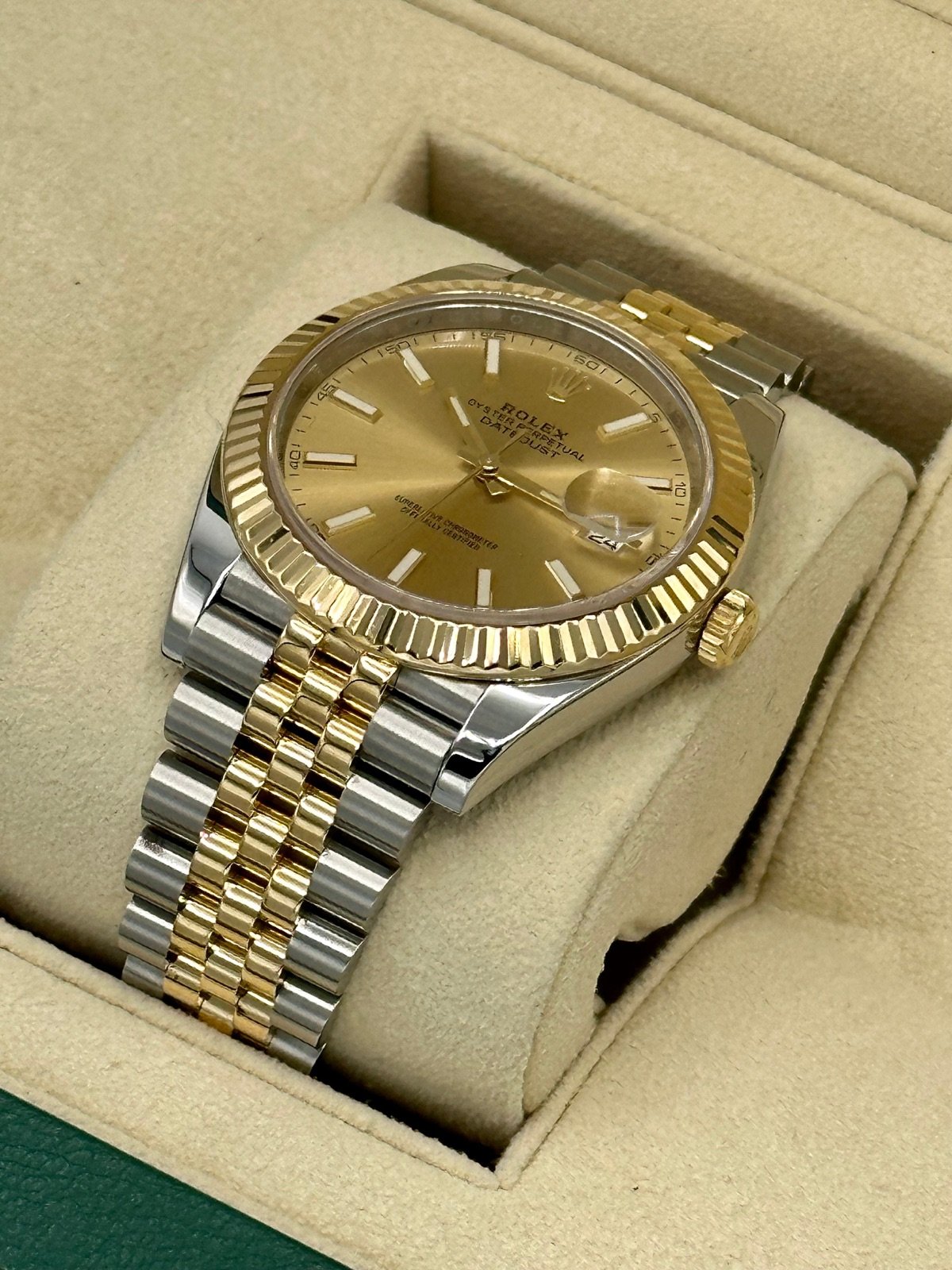 2021 Rolex Datejust 41mm 126333 Two-Tone Jubilee Champagne Stick Dial - Image 7