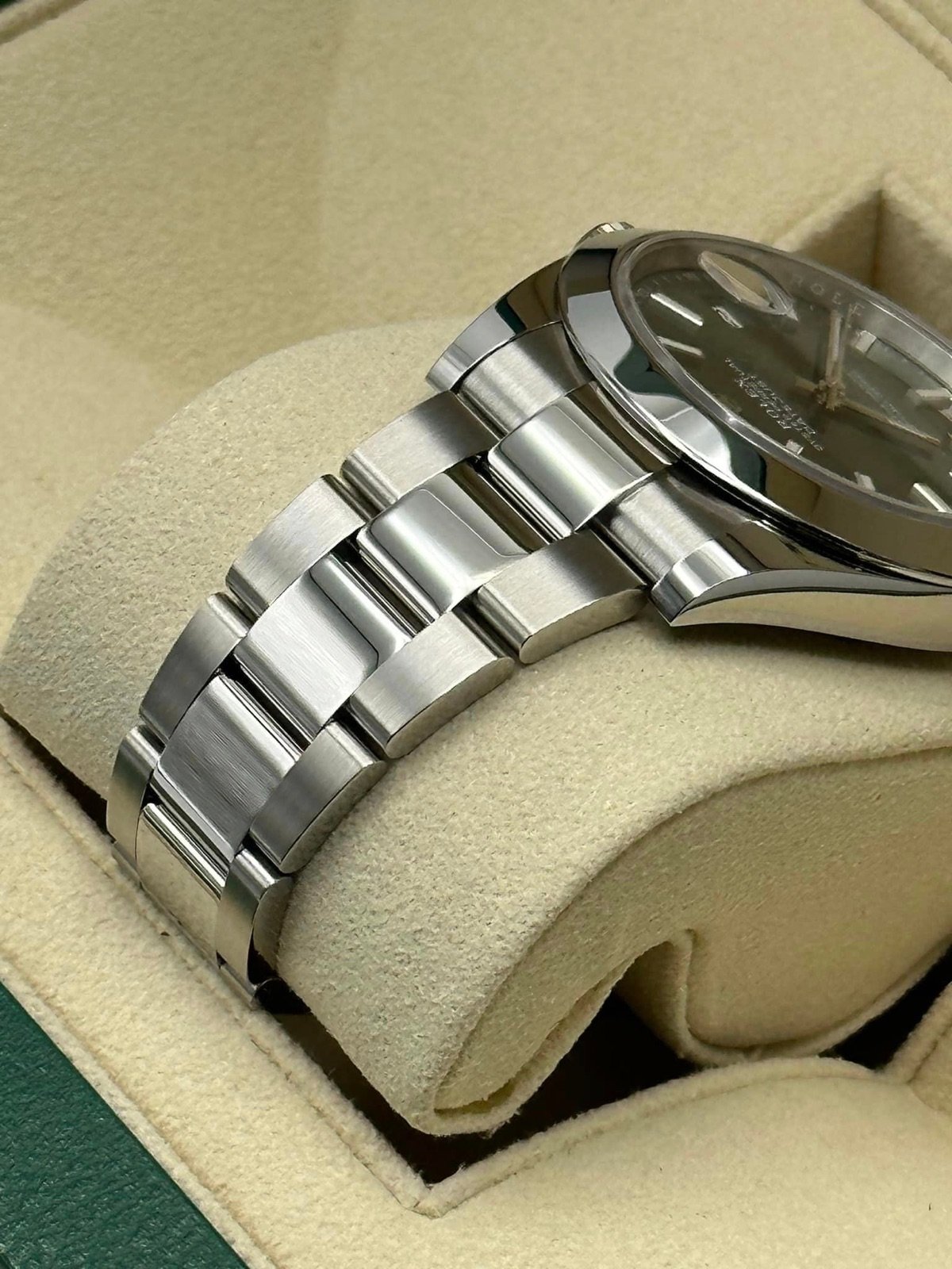 2022 Rolex Datejust 41mm 126300 Oyster Green Dial - Image 7