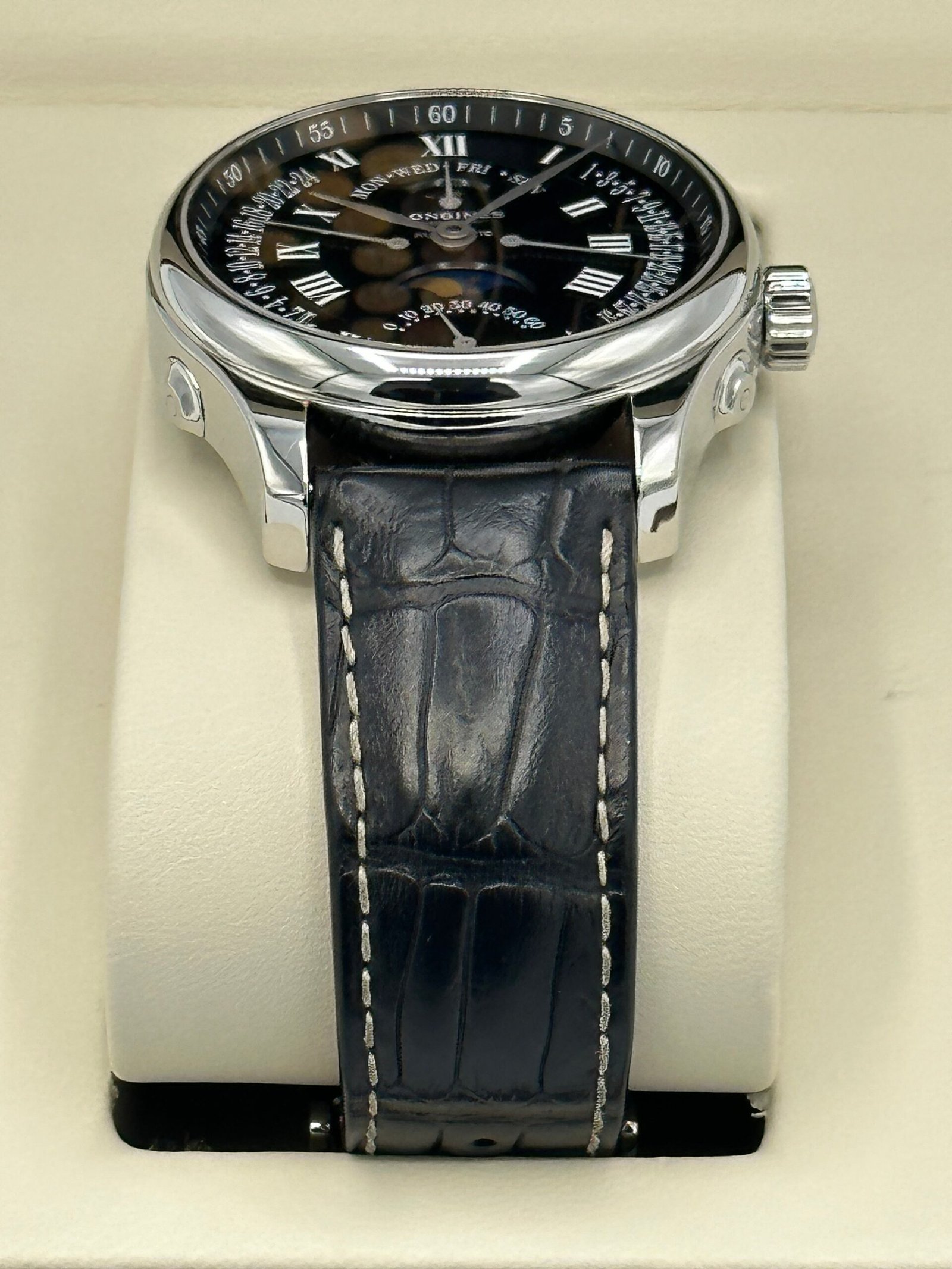 2017 Longines L2.739.4.51.6 Master Moonphase GMT - Image 3