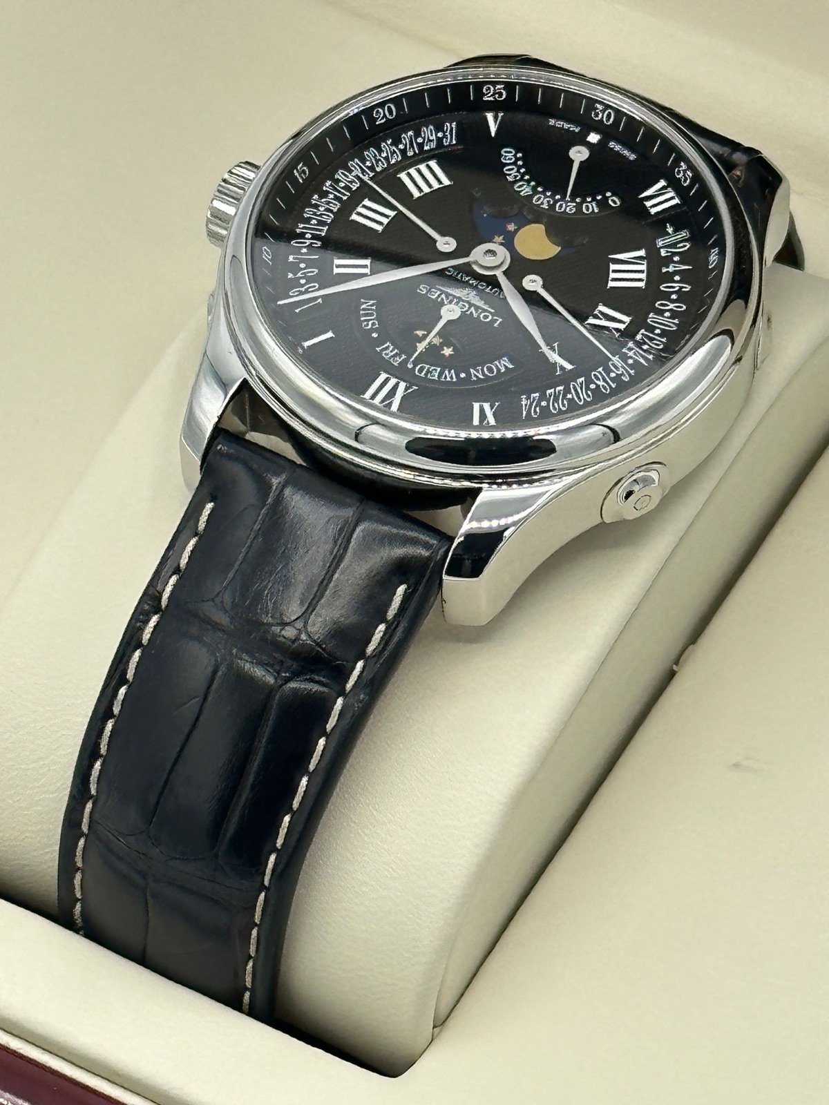 2017 Longines L2.739.4.51.6 Master Moonphase GMT - Image 5