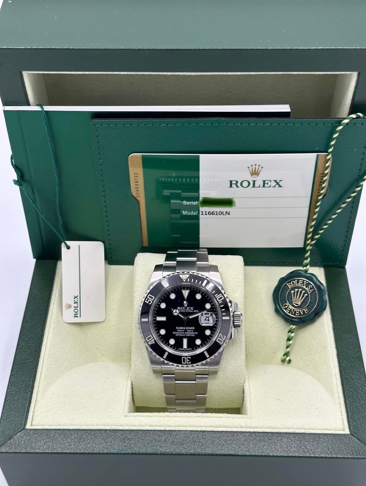2016 Rolex Submariner 40mm 116610LN Stainless Steel Black Dial - Image 12