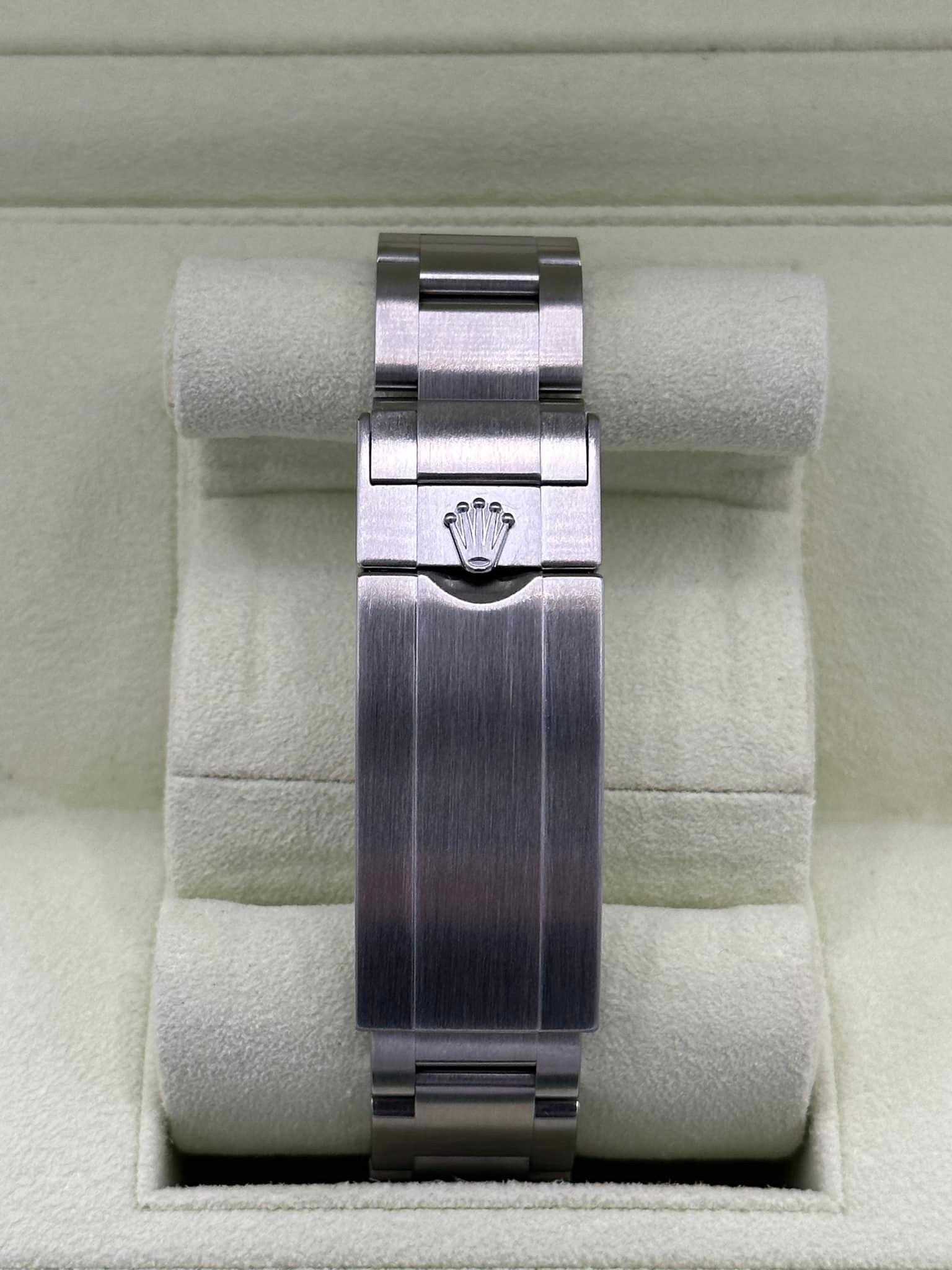 2016 Rolex Submariner 40mm 116610LN Stainless Steel Black Dial - Image 2