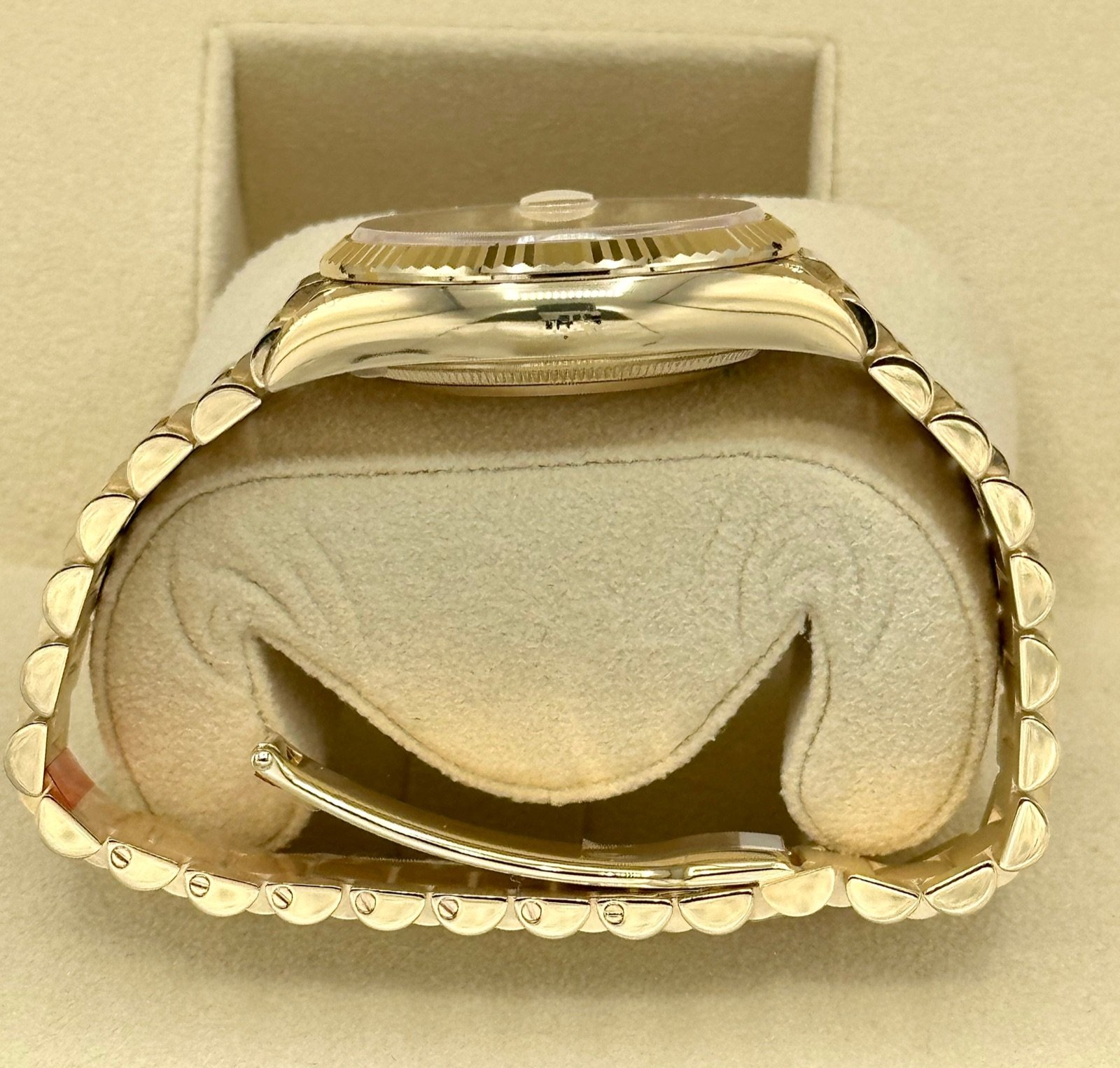2023 Rolex Day-Date 36mm 128238 Champagne Diamond Dial - Image 10