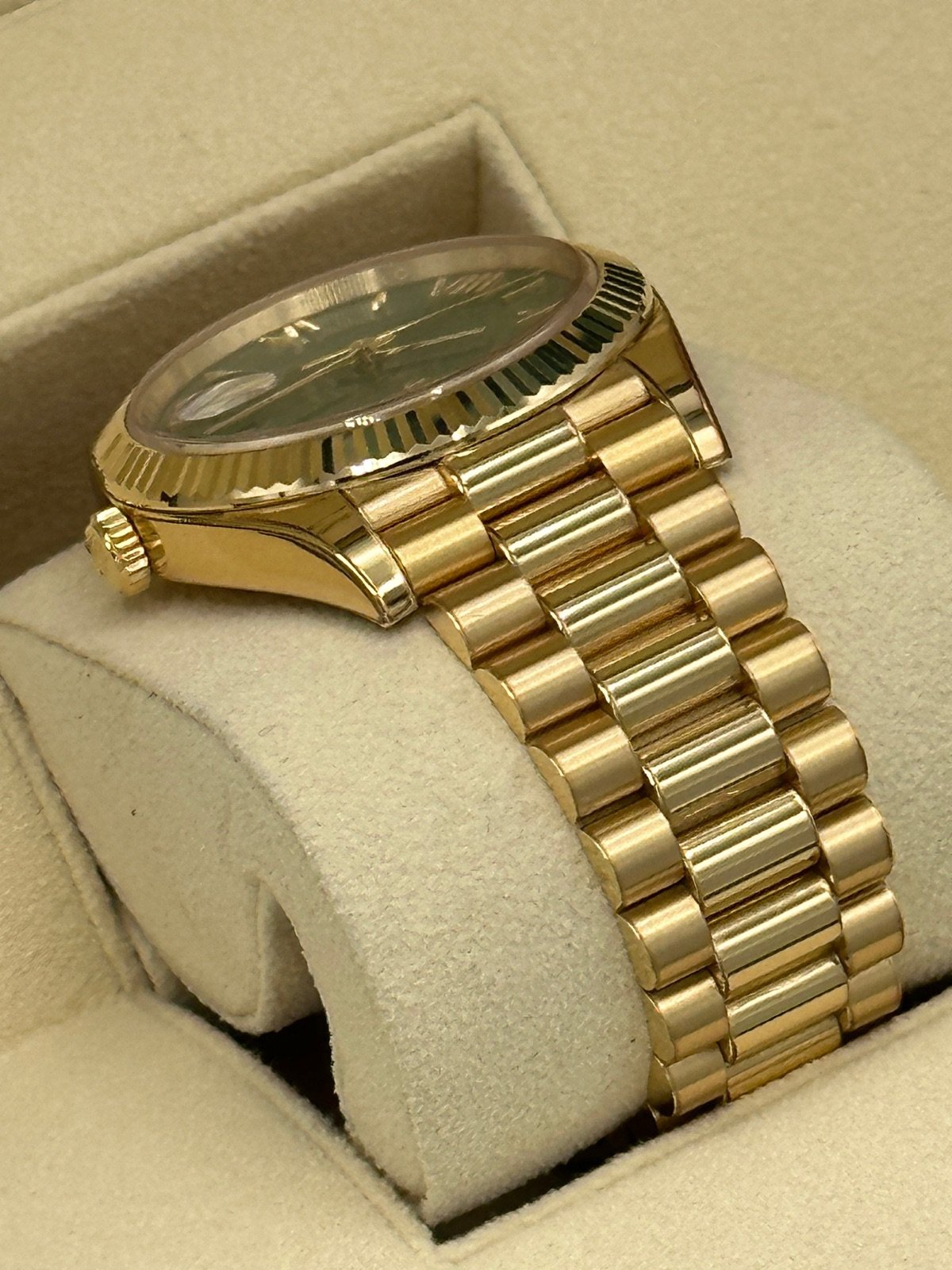 2023 Rolex Day-Date 40mm 228238 Presidential Green Dial - Image 6