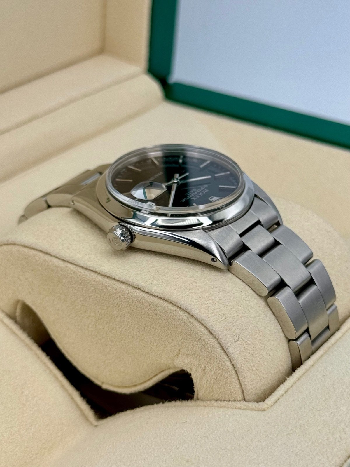 Rolex Oyster Date 34mm 6694 Black Dial - Image 8