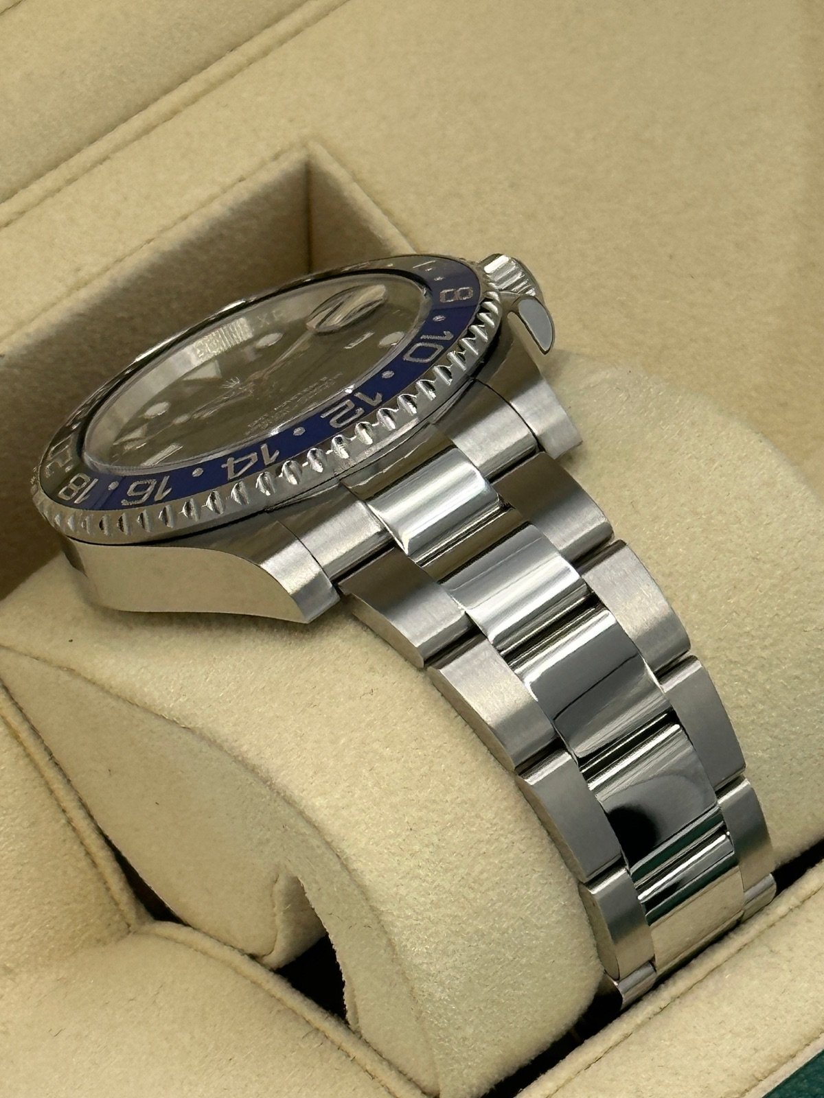 2014 Rolex GMT-Master II “Batman” 40mm 116710BLNR Oyster - Image 6