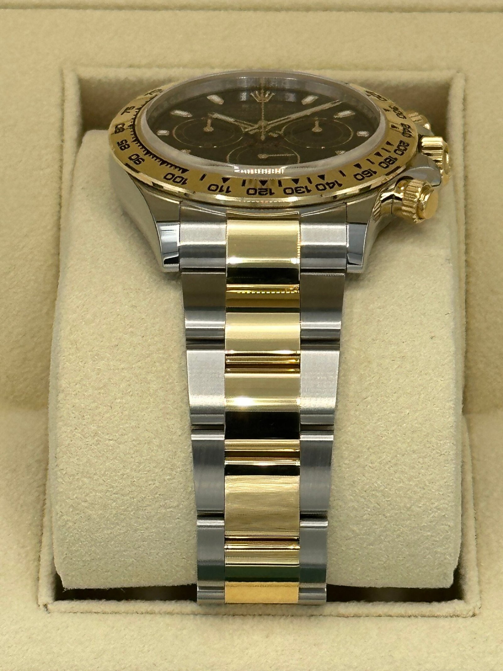 2022 Rolex Daytona 40mm 116503 Two-Tone Black Dial - Image 3