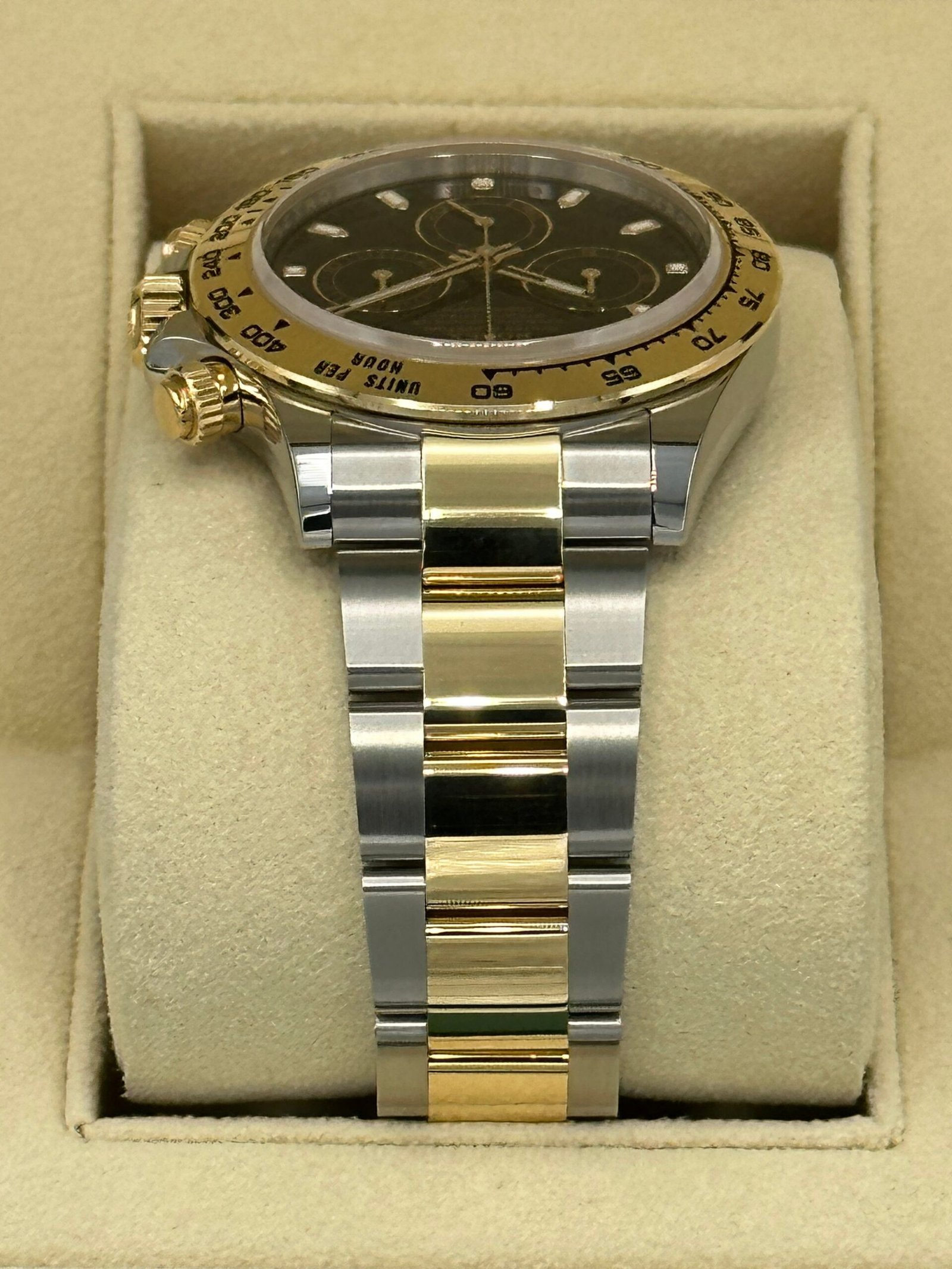 2022 Rolex Daytona 40mm 116503 Two-Tone Black Dial - Image 4