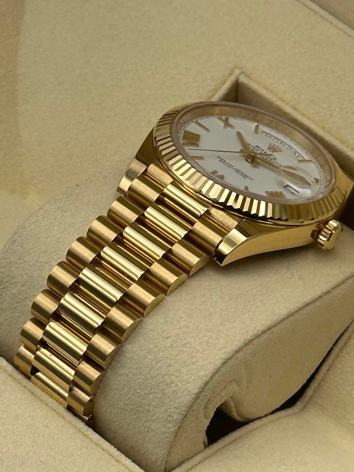 2019 Rolex Day-Date 40mm 228238 Presidential White Dial - Image 8