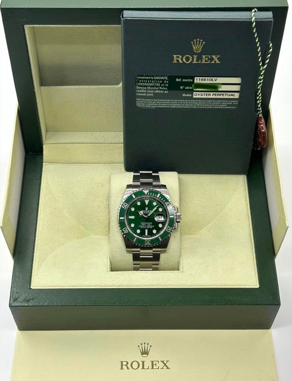 OLD STOCK 2014 Rolex Submariner “Hulk” 40mm 116610LV Green Dial (Unworn) - Image 11