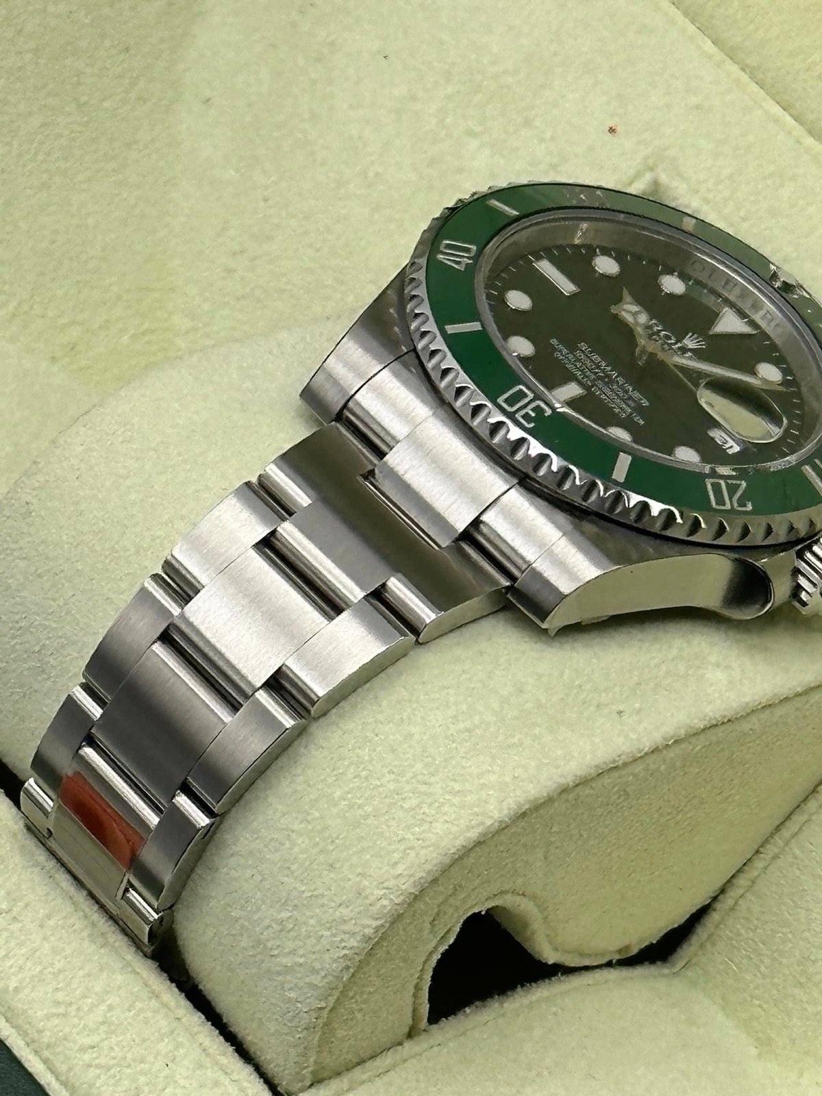 OLD STOCK 2014 Rolex Submariner “Hulk” 40mm 116610LV Green Dial (Unworn) - Image 7