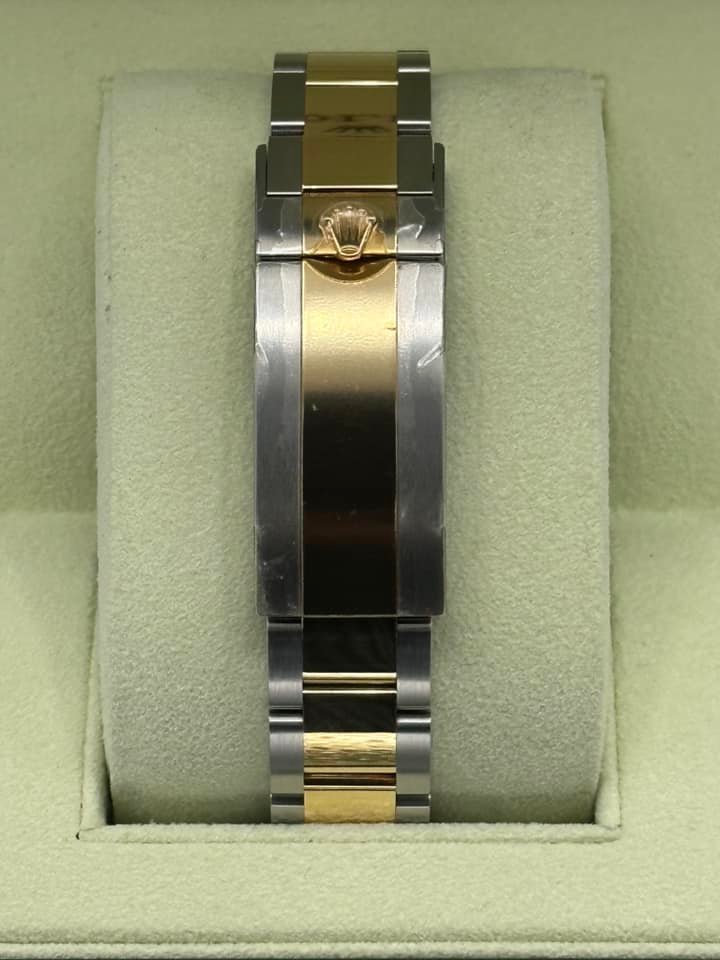 OLD STOCK 2012 Rolex Submariner 40mm 116613LB RARE FLAT BLUE DIAL (Unworn) - Image 2