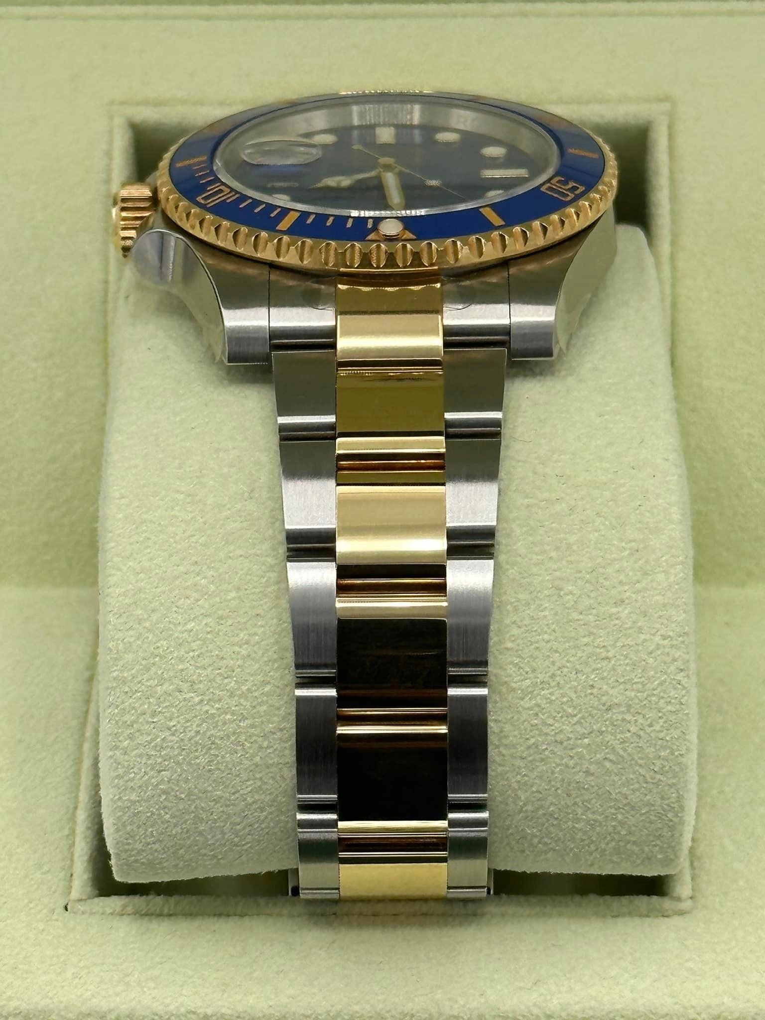 OLD STOCK 2012 Rolex Submariner 40mm 116613LB RARE FLAT BLUE DIAL (Unworn) - Image 4