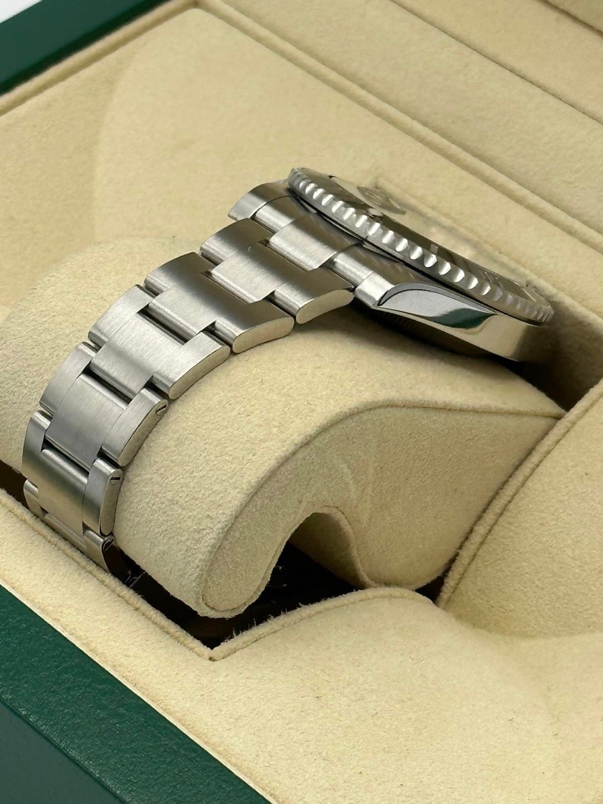 2015 Rolex Submariner 40mm 116610LN Stainless Steel Black Dial - Image 8