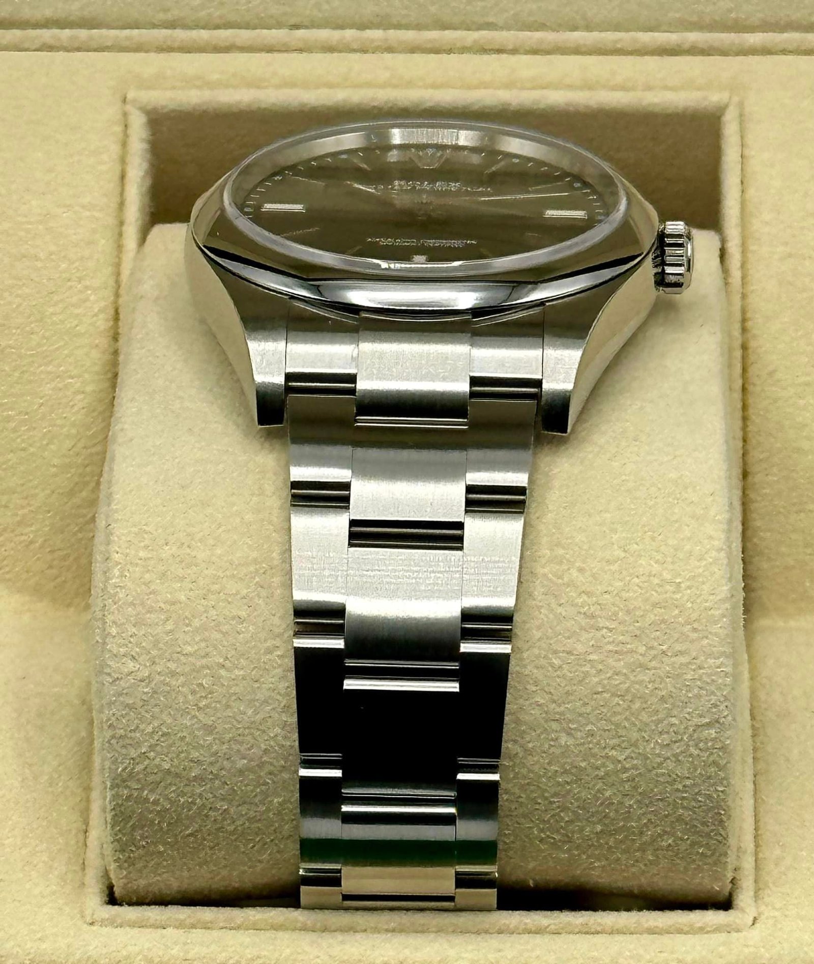 2017 Oyster Perpetual 39mm 114300 Grey Dial - Image 3
