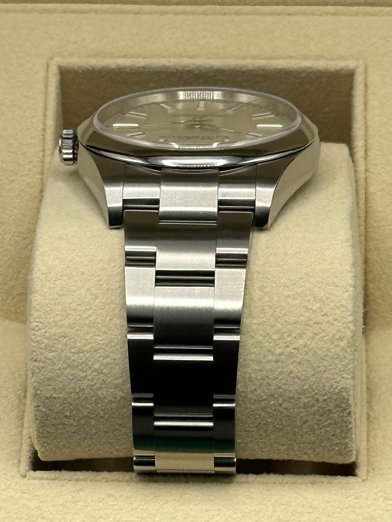 2019 Rolex Oyster Perpetual 39mm 114300 White Dial - Image 4