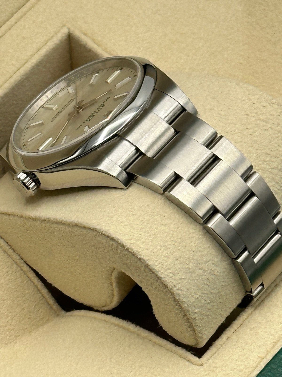 2019 Rolex Oyster Perpetual 39mm 114300 White Dial - Image 6
