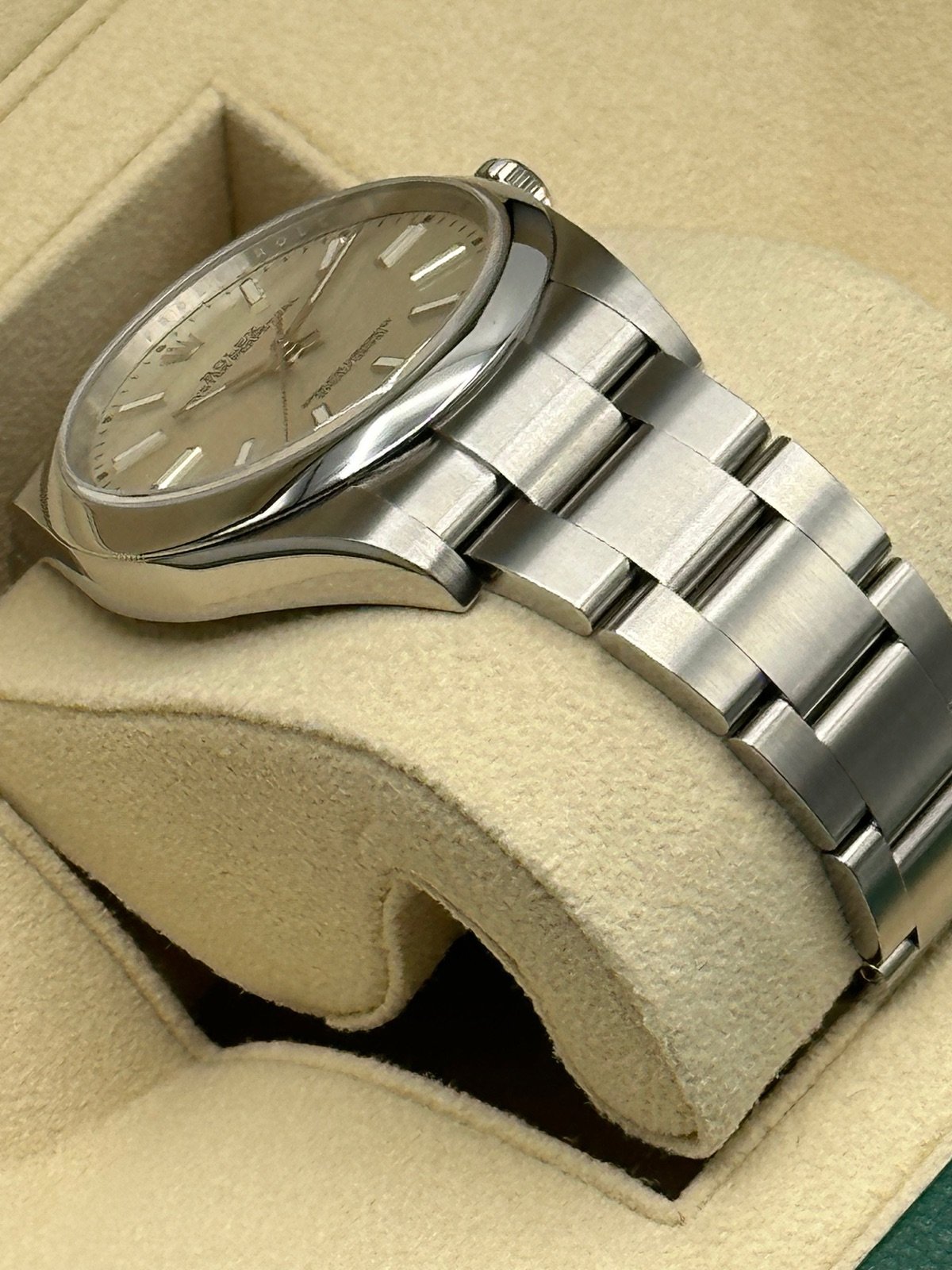 2019 Rolex Oyster Perpetual 39mm 114300 White Dial - Image 7