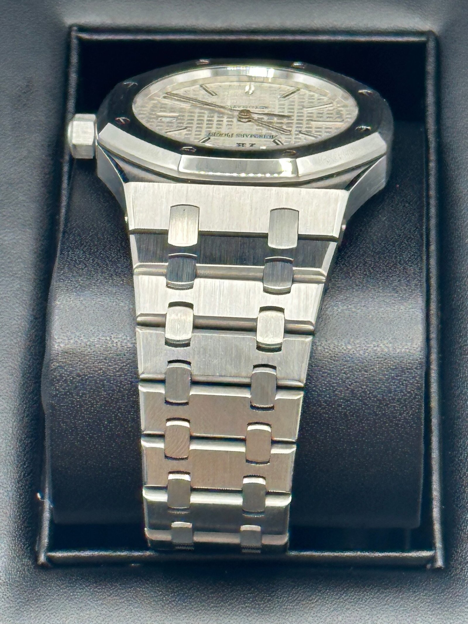 2011 Audemars Piguet 39mm 15300ST Royal Oak White Dial - Image 3