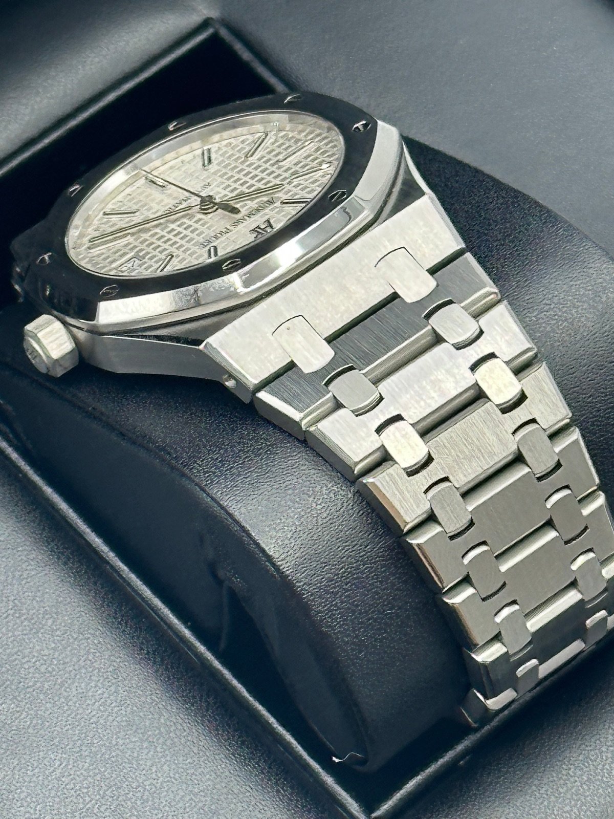 2011 Audemars Piguet 39mm 15300ST Royal Oak White Dial - Image 5