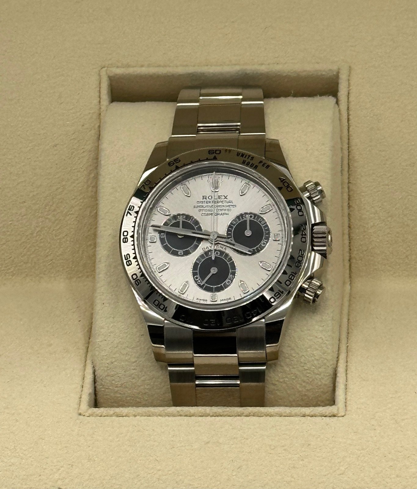 2022 Rolex Daytona 40mm 116509 White Gold Silver Dial - Image 13