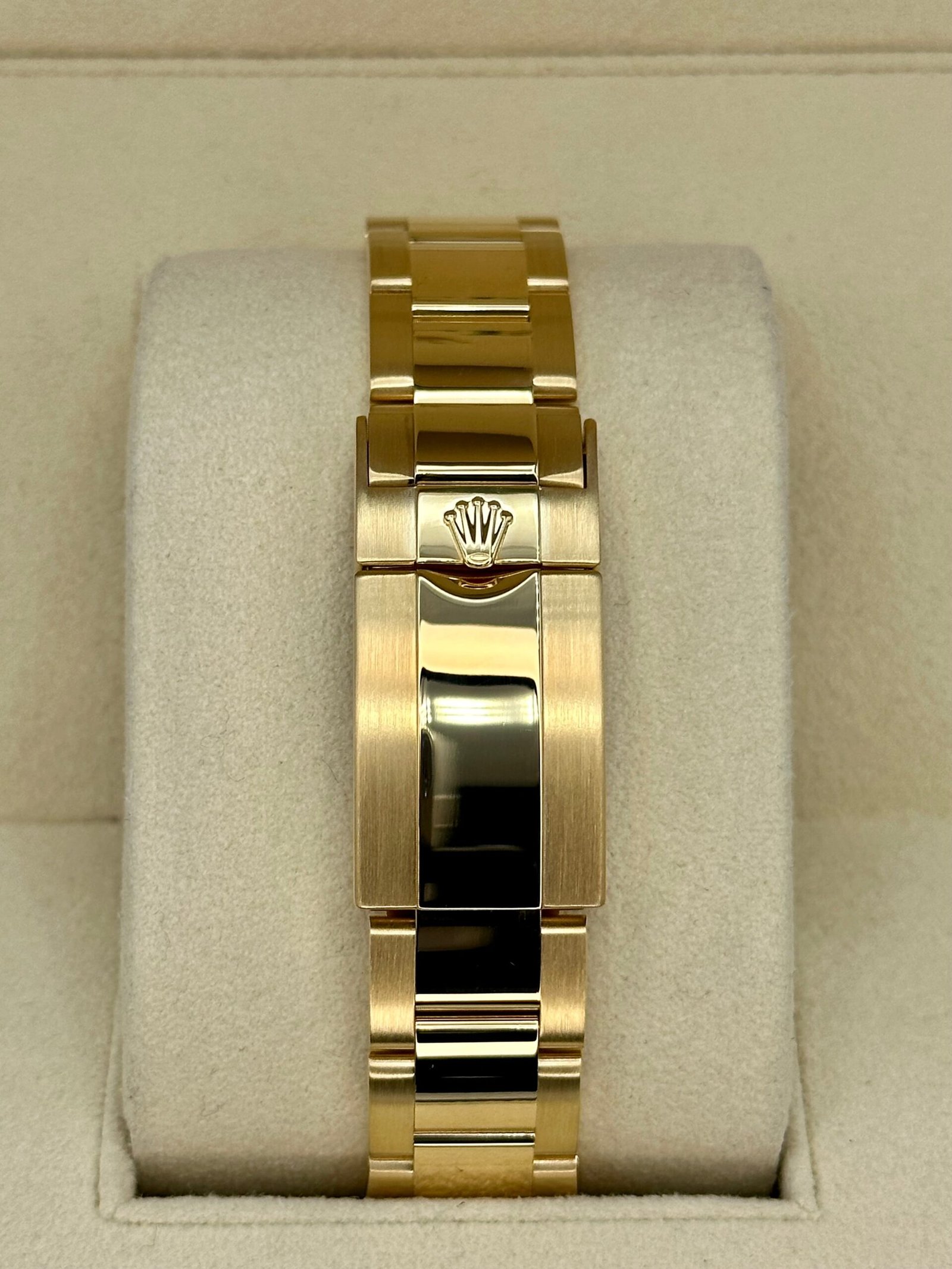 Rolex Daytona “John Mayer” 40mm 116508 Yellow Gold Green Dial - Image 2