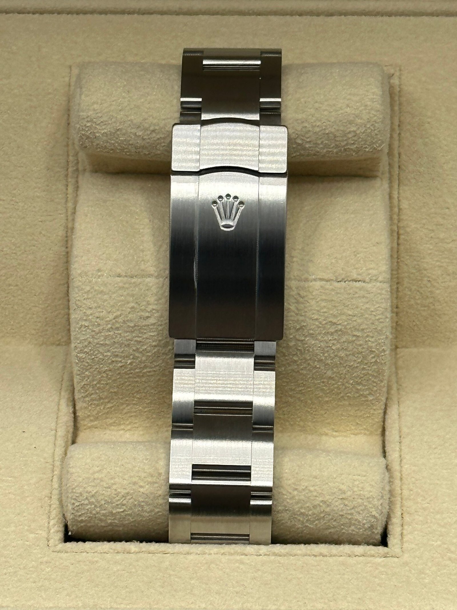 2022 Rolex Oyster Perpetual 41mm 124300 Blue Dial - Image 2