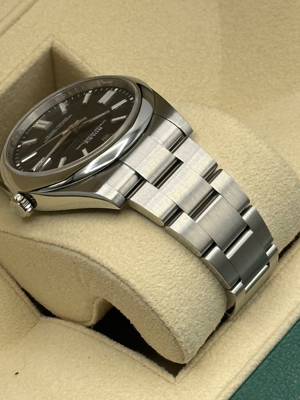 2022 Rolex Oyster Perpetual 41mm 124300 Blue Dial - Image 8