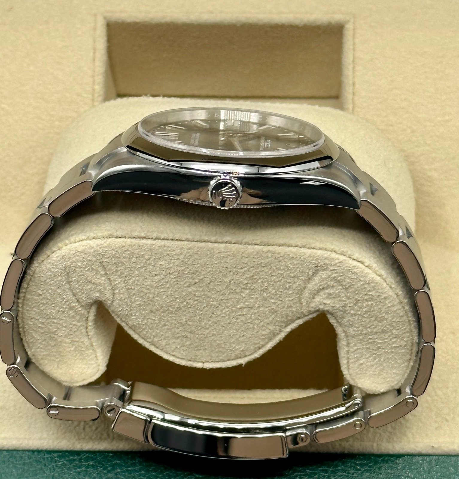 2022 Rolex Oyster Perpetual 41mm 124300 Blue Dial - Image 9