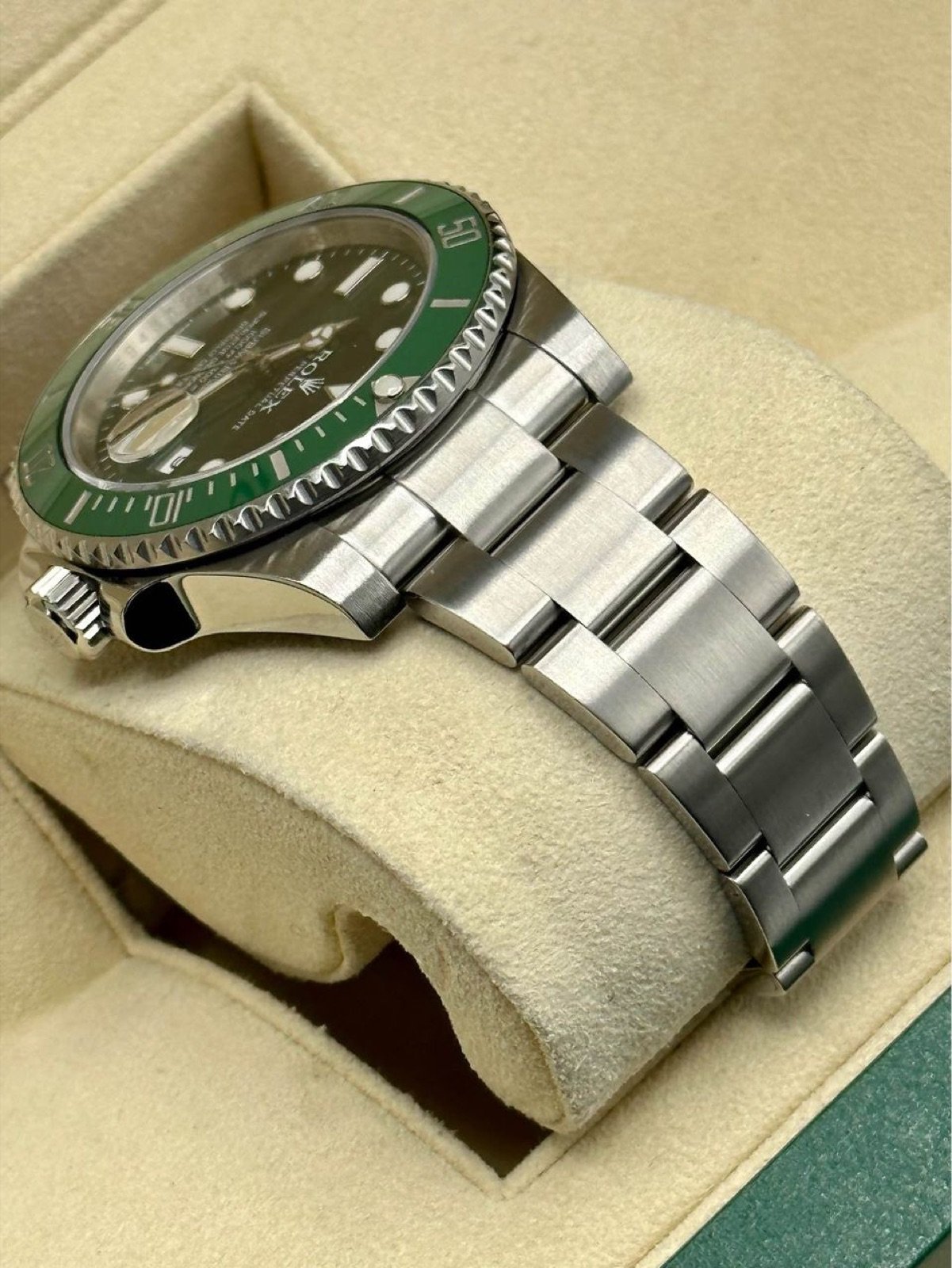 2014 Rolex Submariner “Hulk” 40mm 116610LV Oyster Green Dial - Image 5