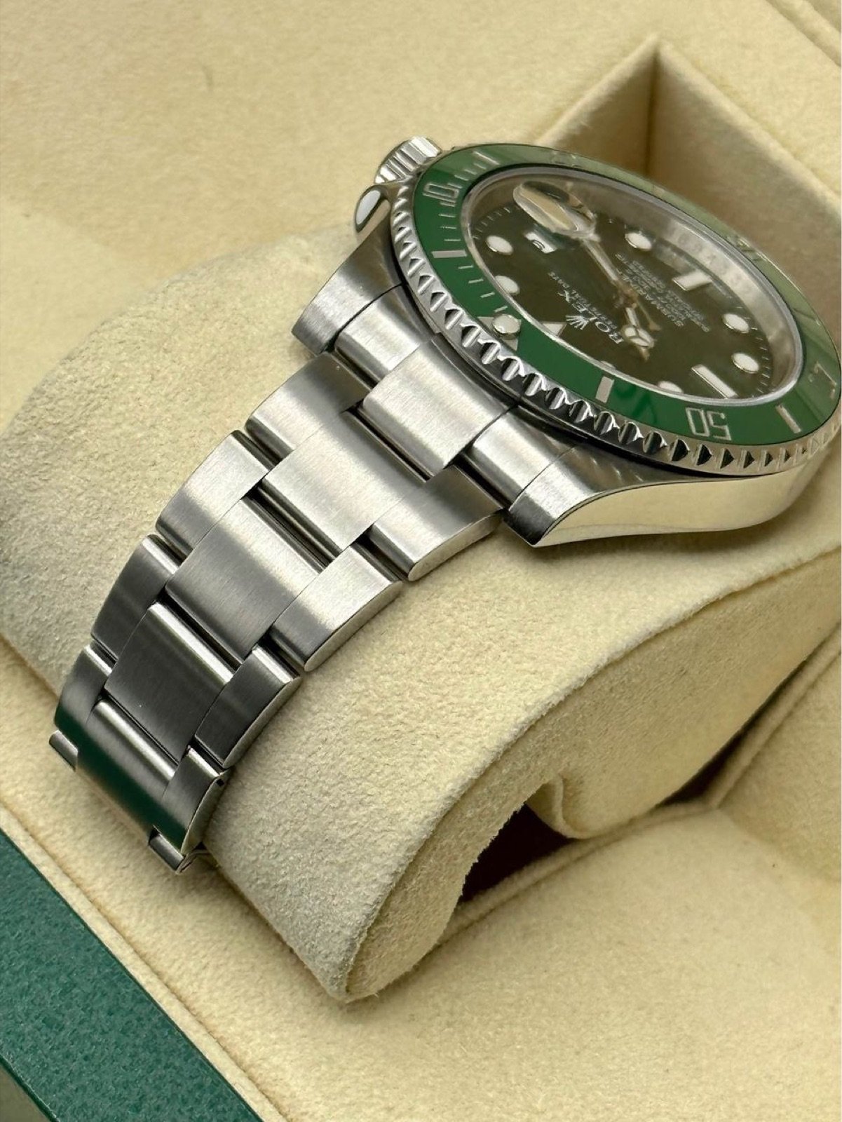 2014 Rolex Submariner “Hulk” 40mm 116610LV Oyster Green Dial - Image 7