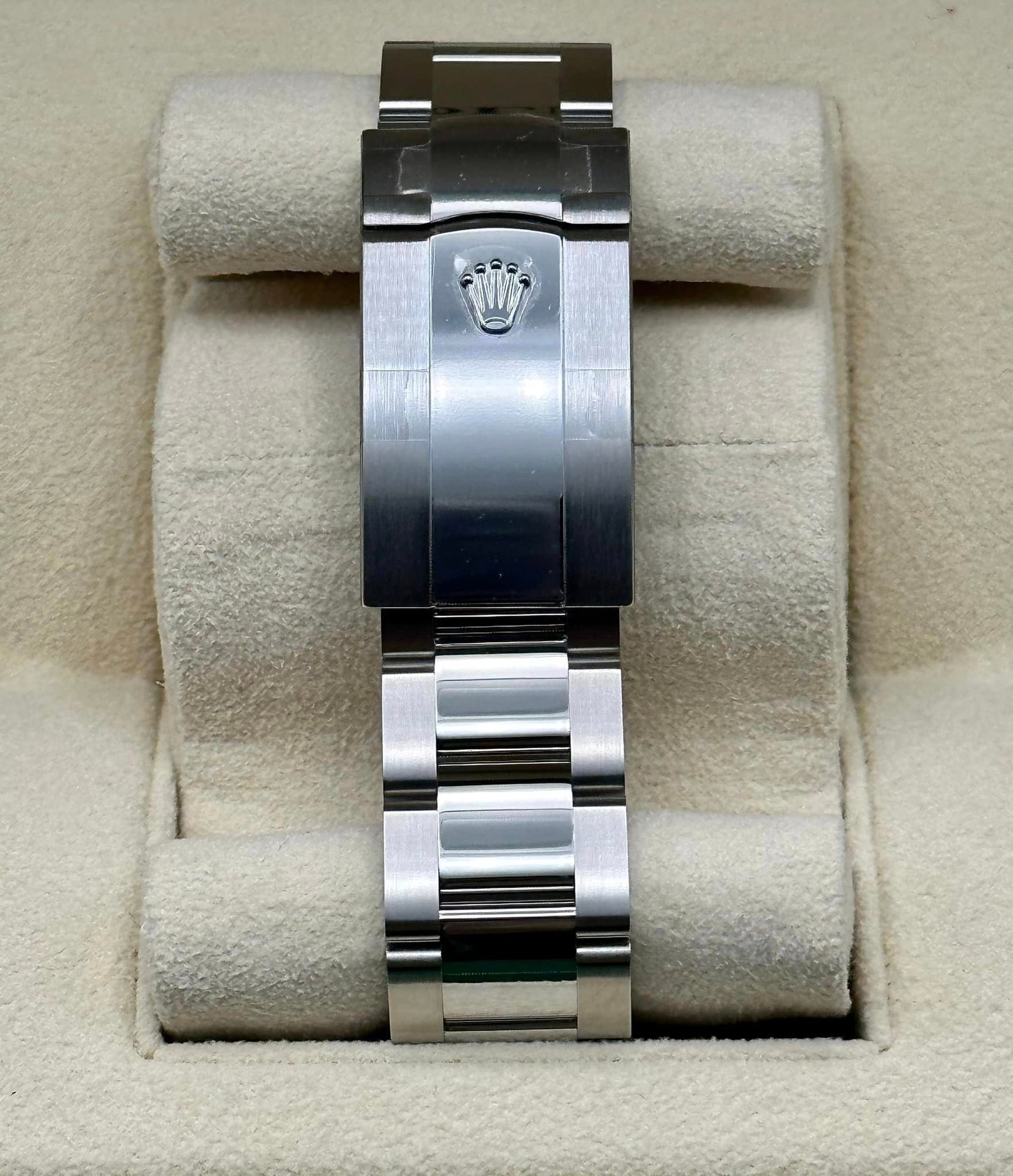 2023 Sky-Dweller 42mm 326934 Oyster Black Dial (Unworn) - Image 2